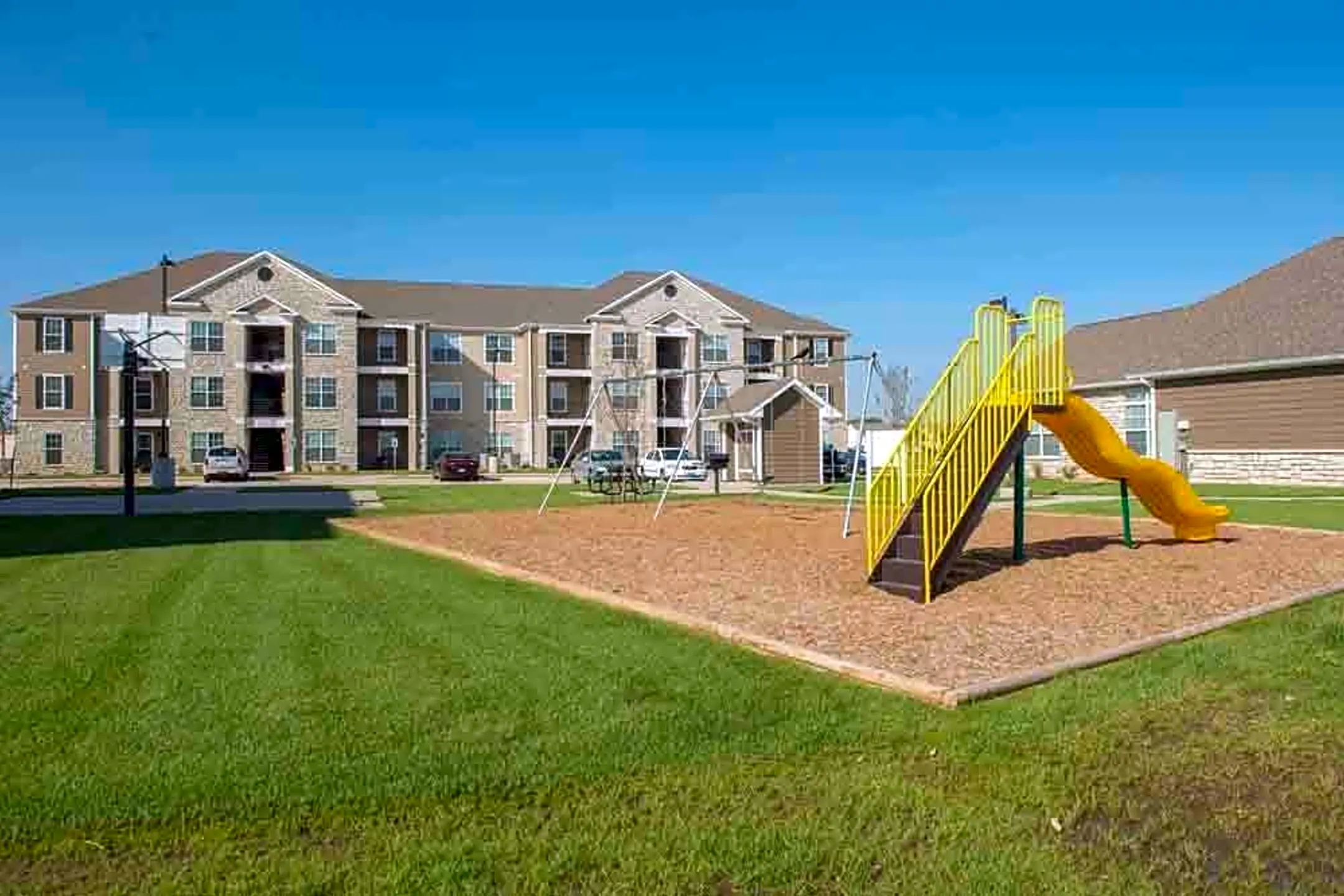 The Reserves at Trail Ridge Apartments 811 Grant St Great Bend, KS