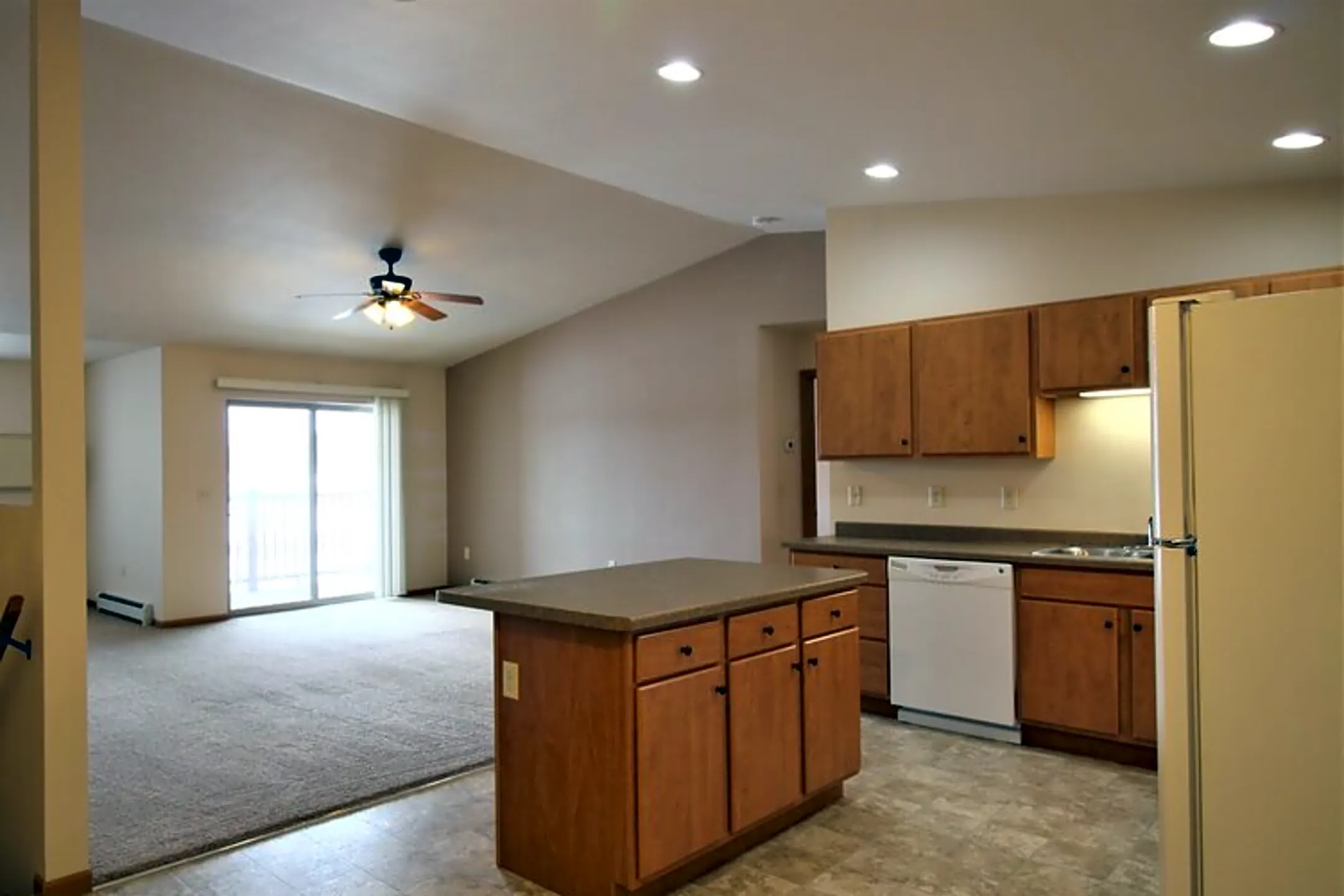 Willow Estates 3500 Willow Dr Plover, WI Apartments for Rent Rent.