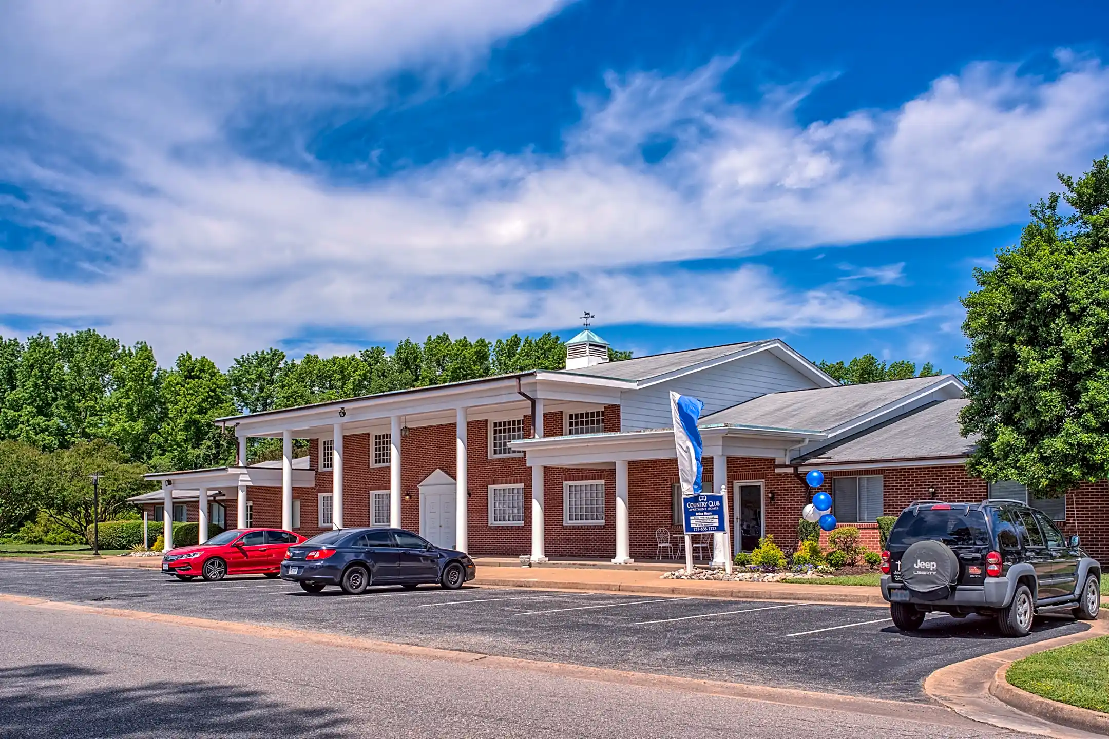 Country Club Apartments 115 Tide Mill Ln Hampton, VA Apartments for