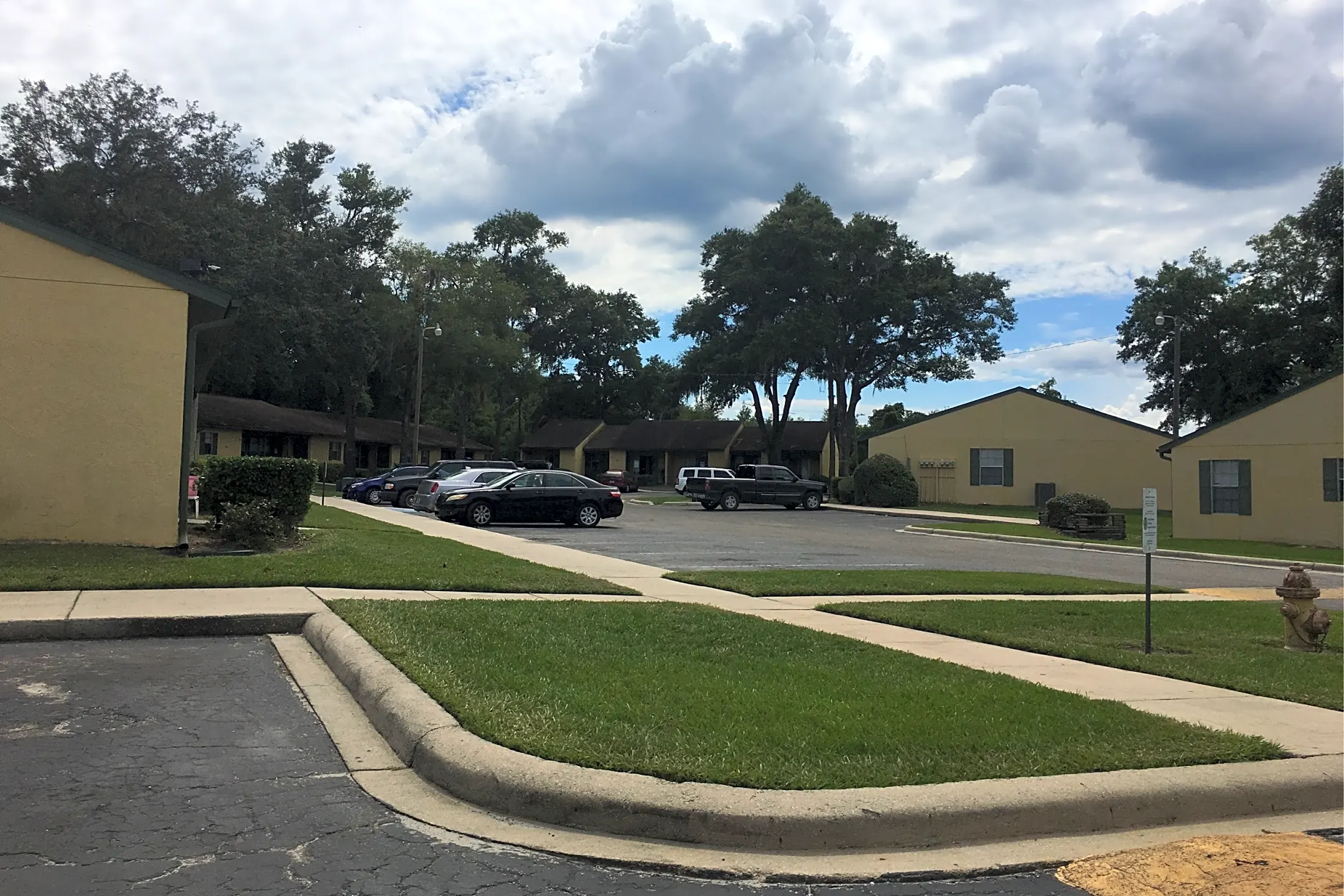 Prairie Oaks Apartments 1050 SW 1st Dr Chiefland, FL Apartments for