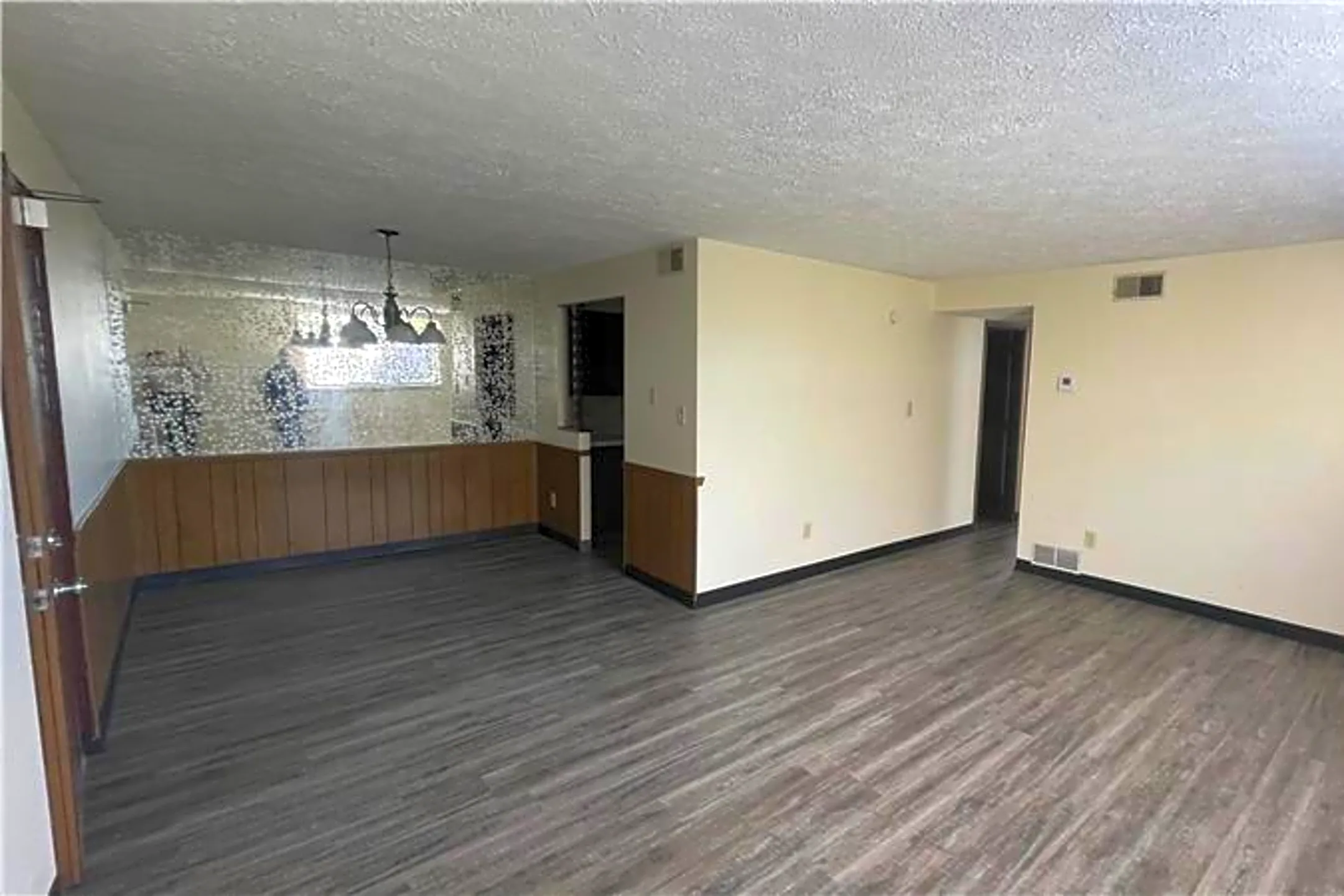 200 W 36th St 200 W 36th St unit 43 Shadyside, OH Apartments for