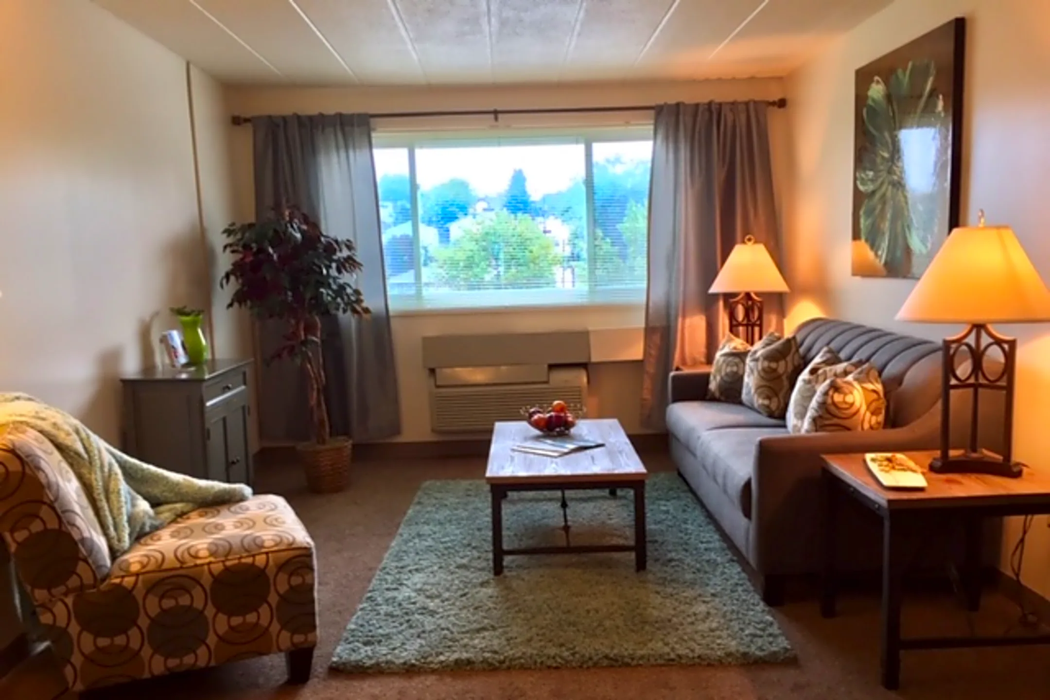 Westgate/Northgate 1430 Donnan Ave Washington, PA Apartments for