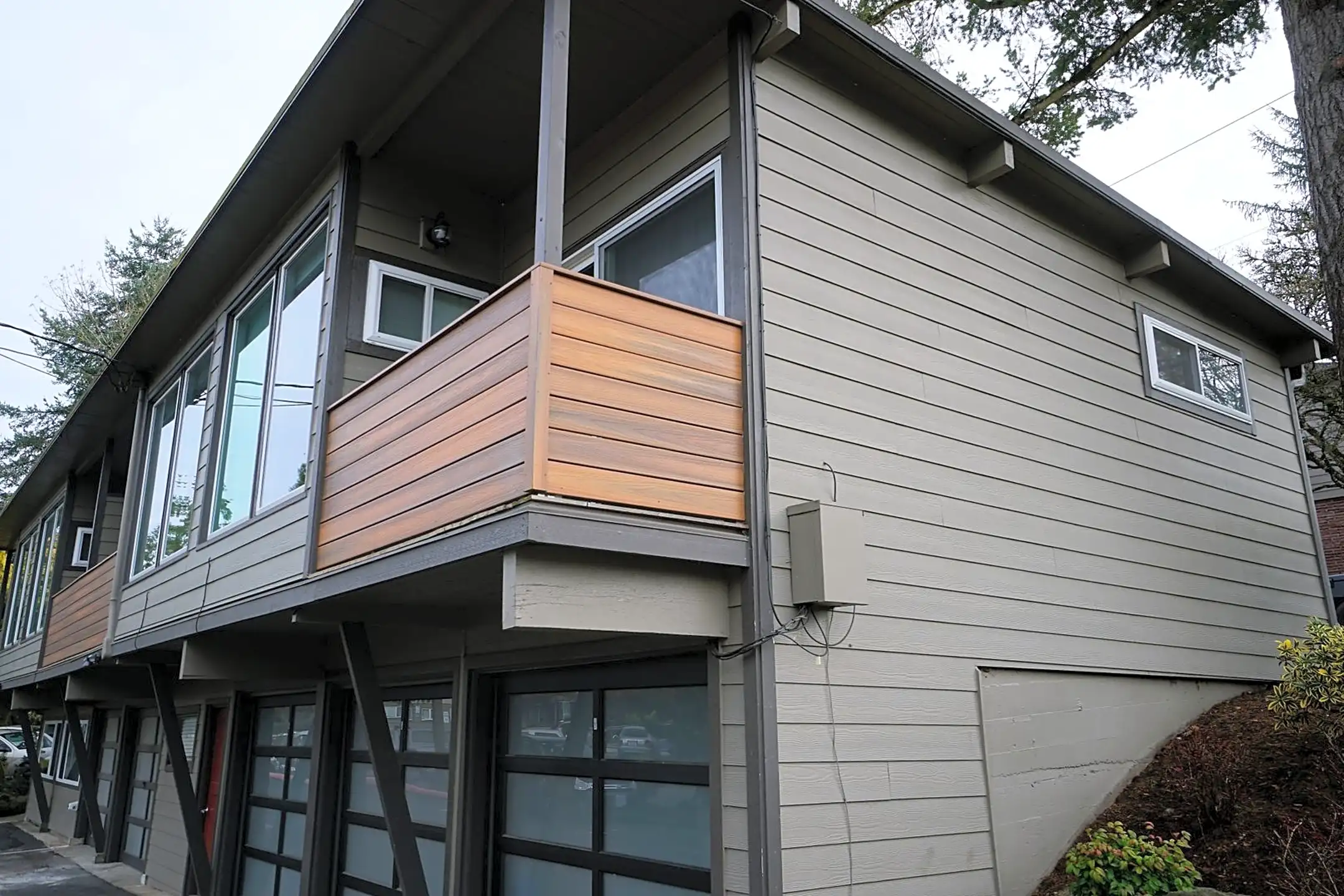 Building - 295 3rd Street - Lake Oswego, OR