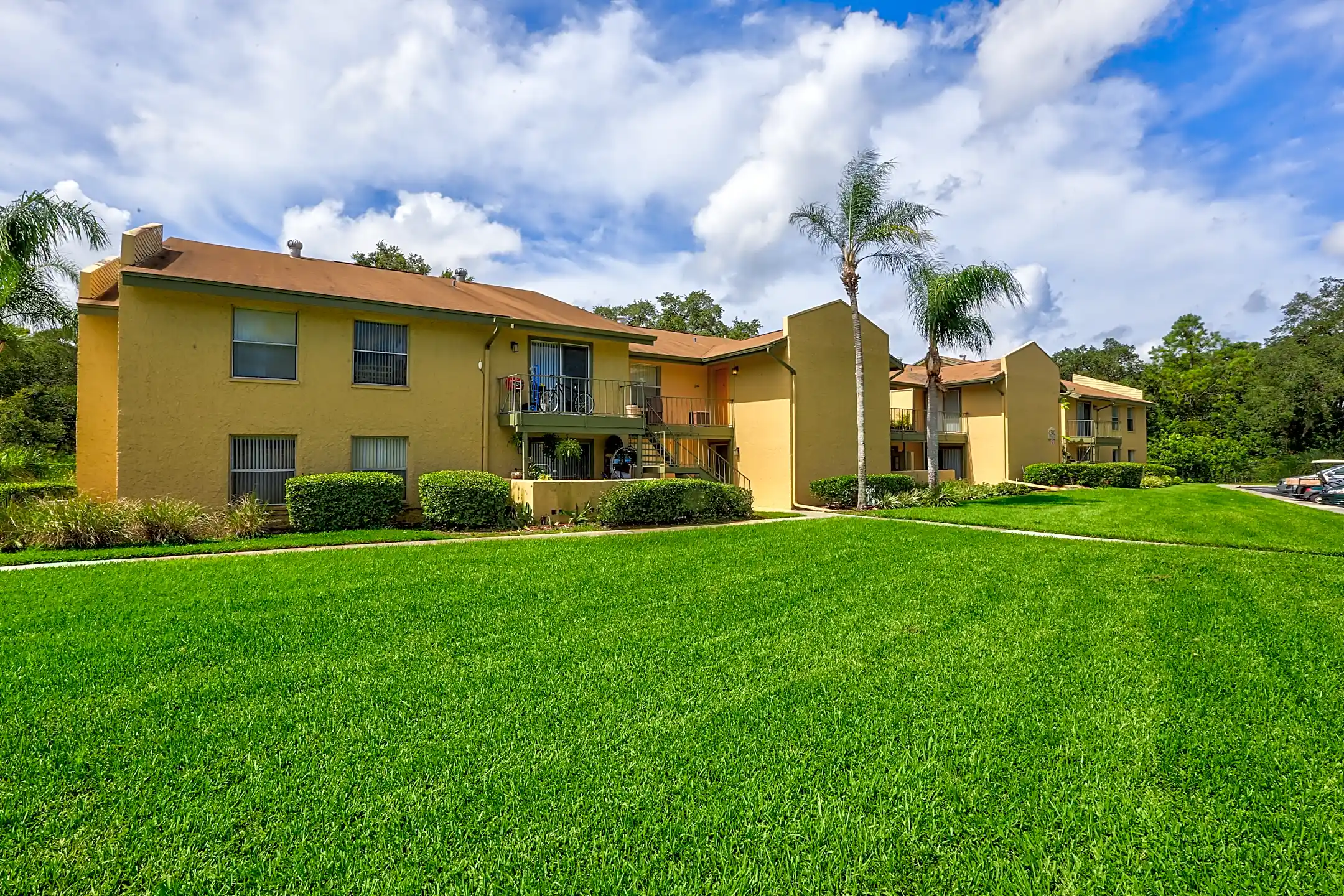 L Estancia Garden Apartments Sarasota, FL 34231