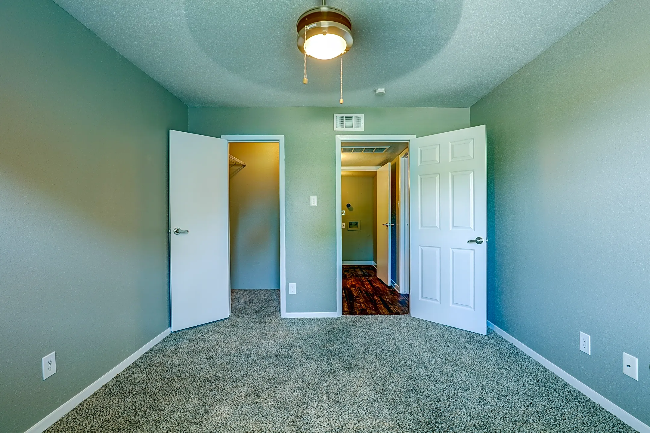 Spring Lake Haltom City, TX 76117