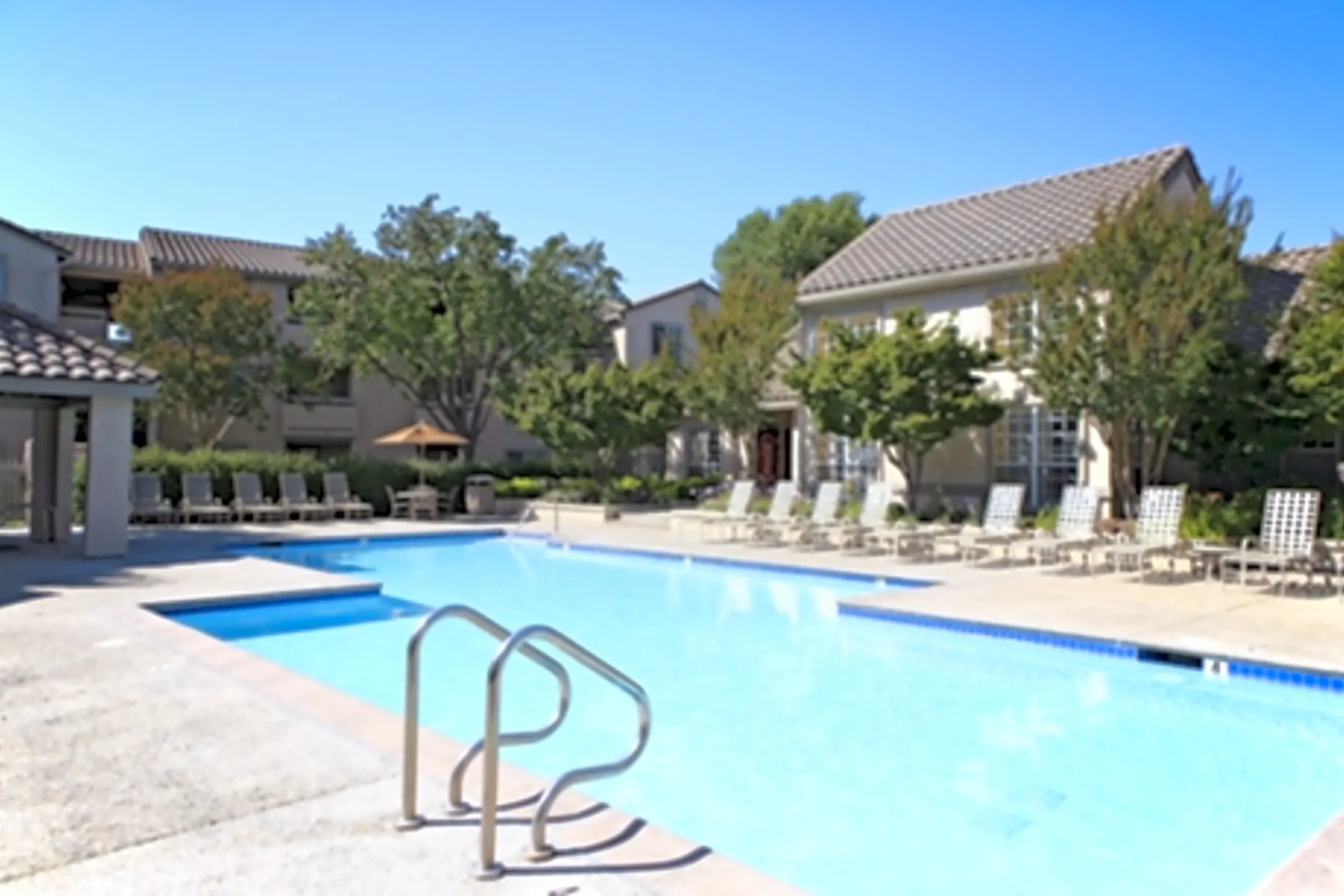 Hacienda Commons Apartments Pleasanton