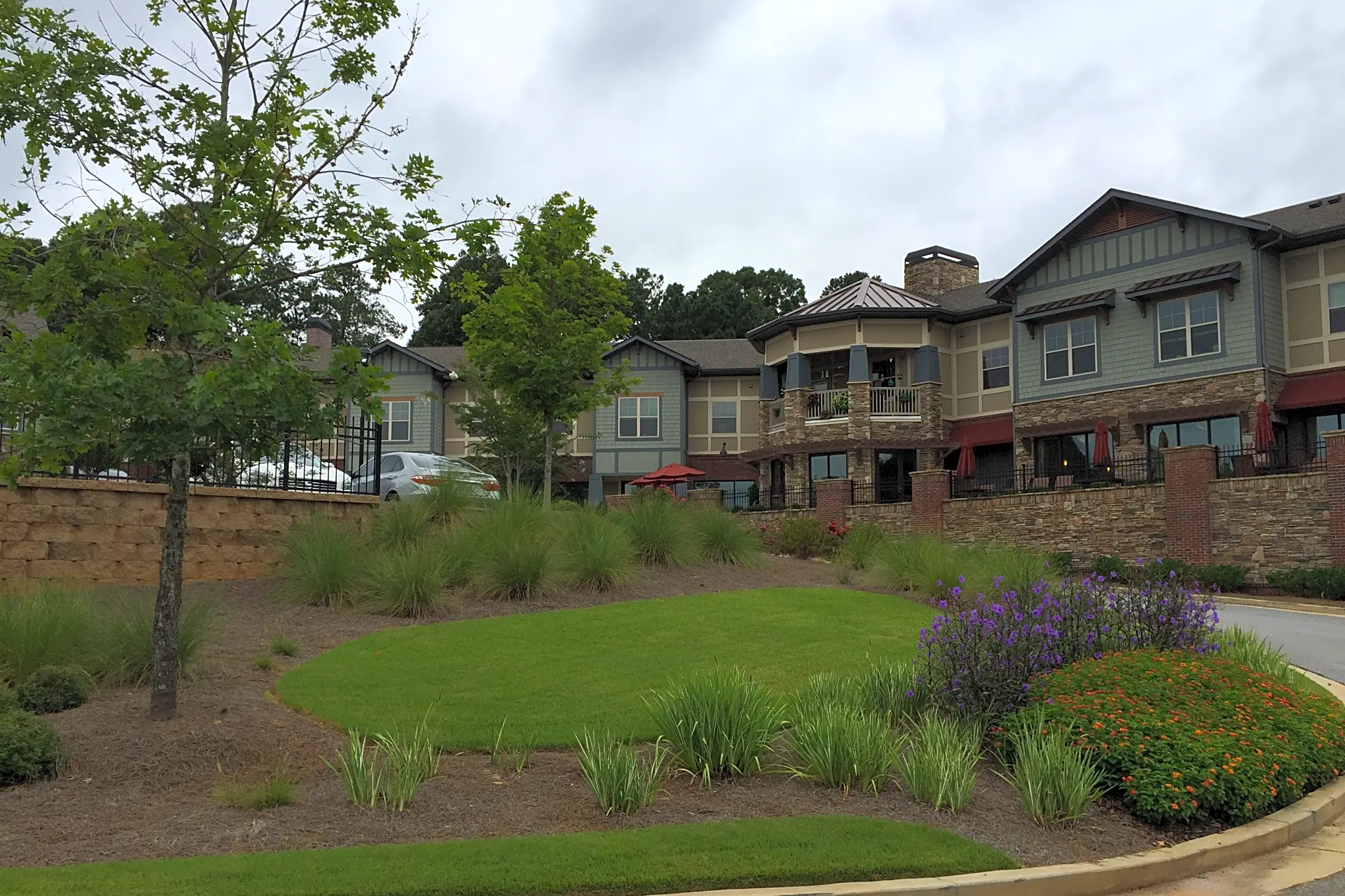 Village Park Senior Living Apartments Peachtree Corners Ga 30092 4728