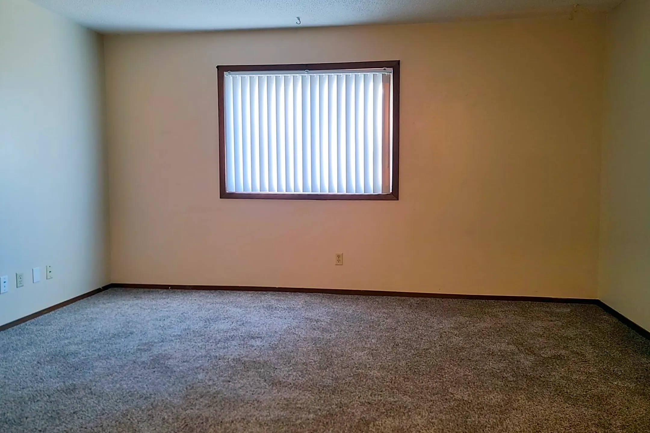 15605 N 4th St Bennington, NE Houses for Rent Rent.