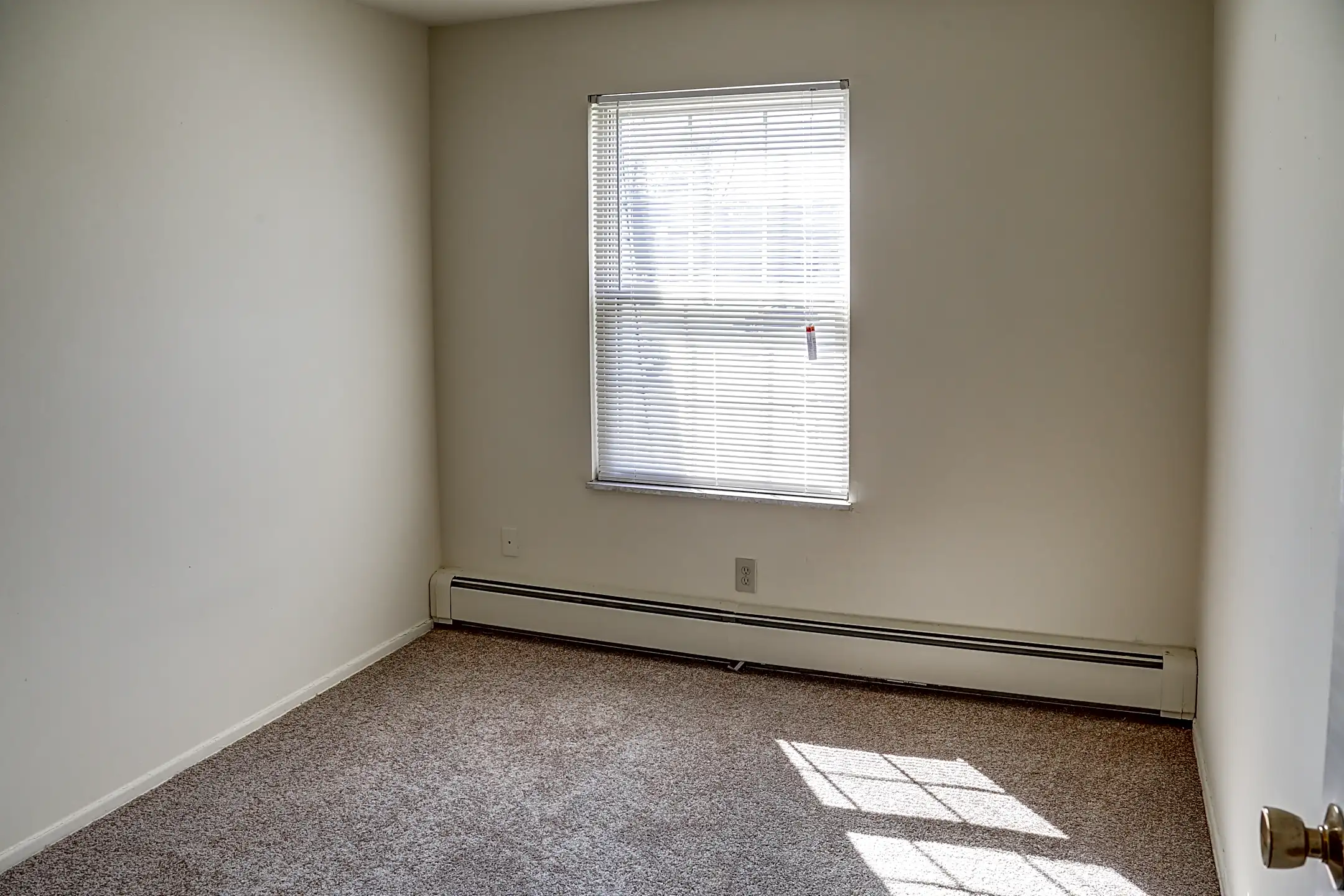 Burgundy Court 3295 Rocker Dr Cincinnati, OH Apartments for Rent