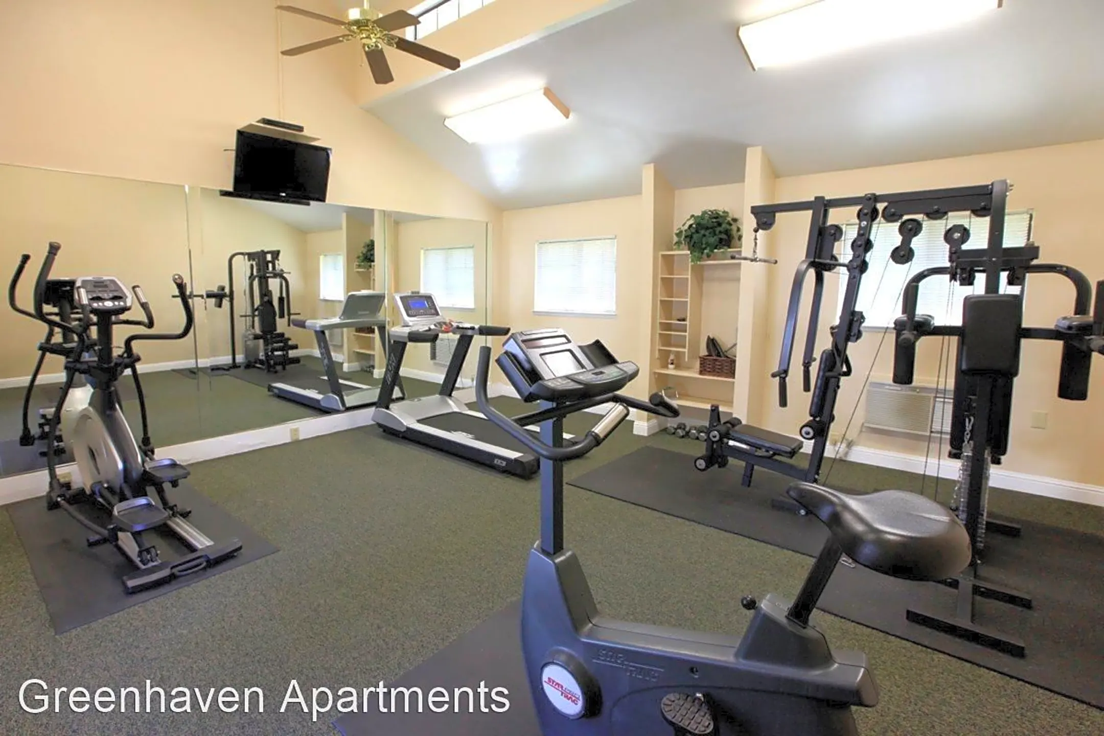 Fitness Weight Room - 901 Mohawk St. - Bakersfield, CA