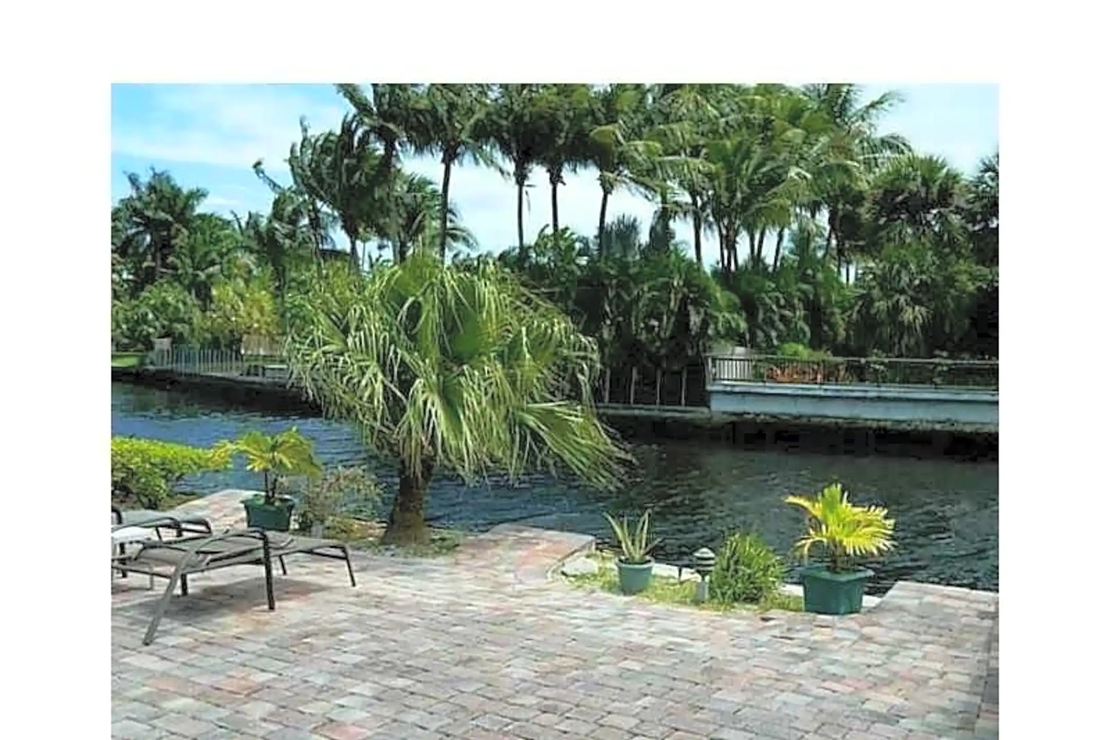 Community Signage - 1818 E Oakland Park Blvd #89 - Fort Lauderdale, FL
