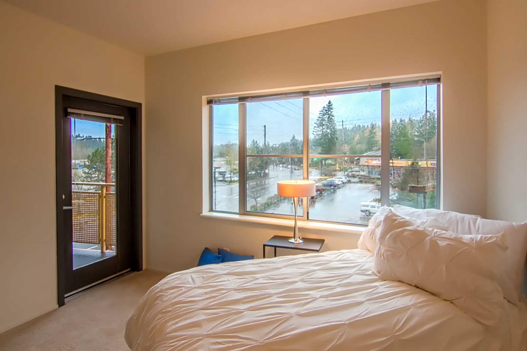 Saffron Apartments Sammamish, WA 98074
