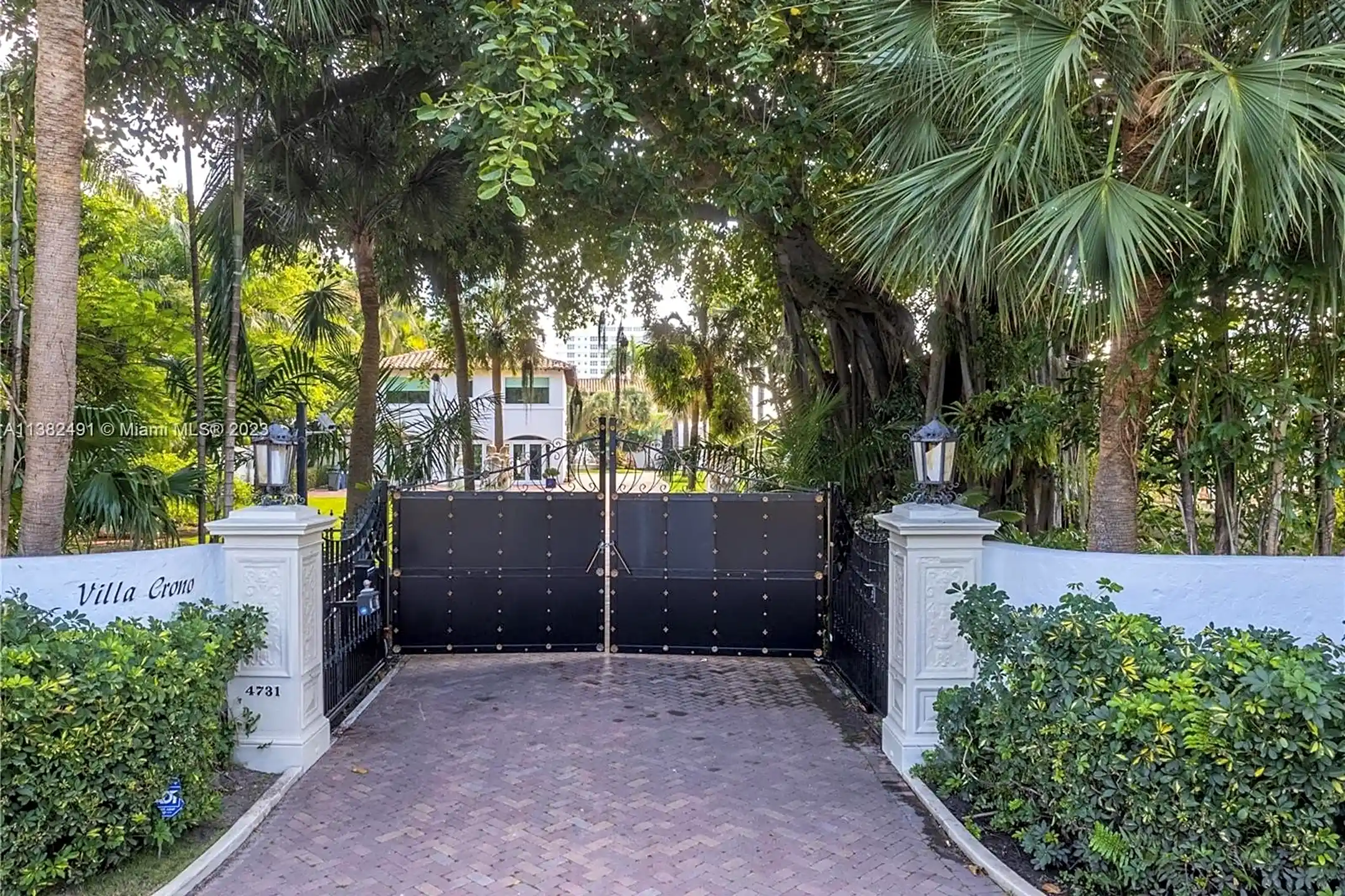 4731 Pine Tree Dr - Miami Beach, FL
