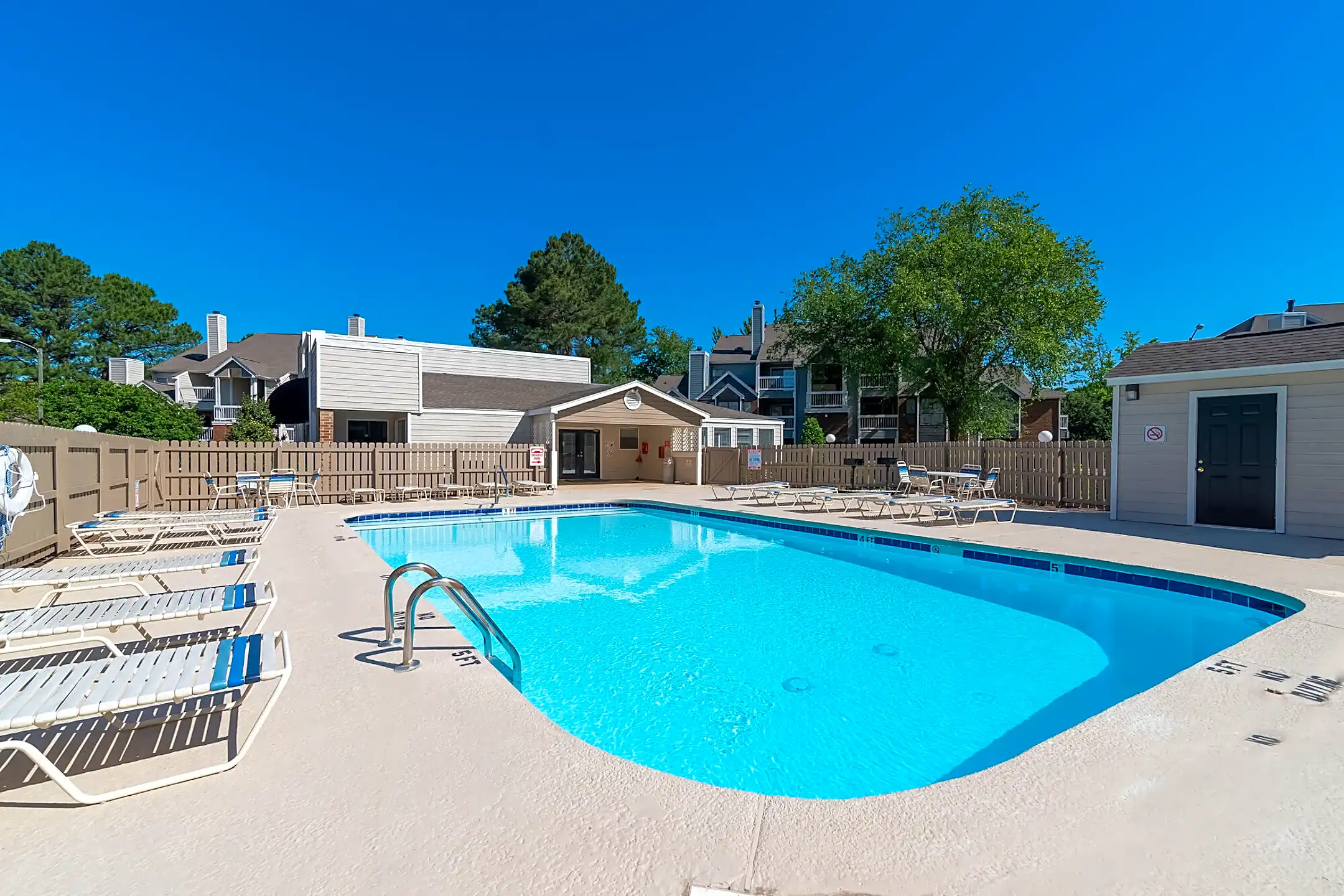 Oak City Apartments Raleigh, NC 27604