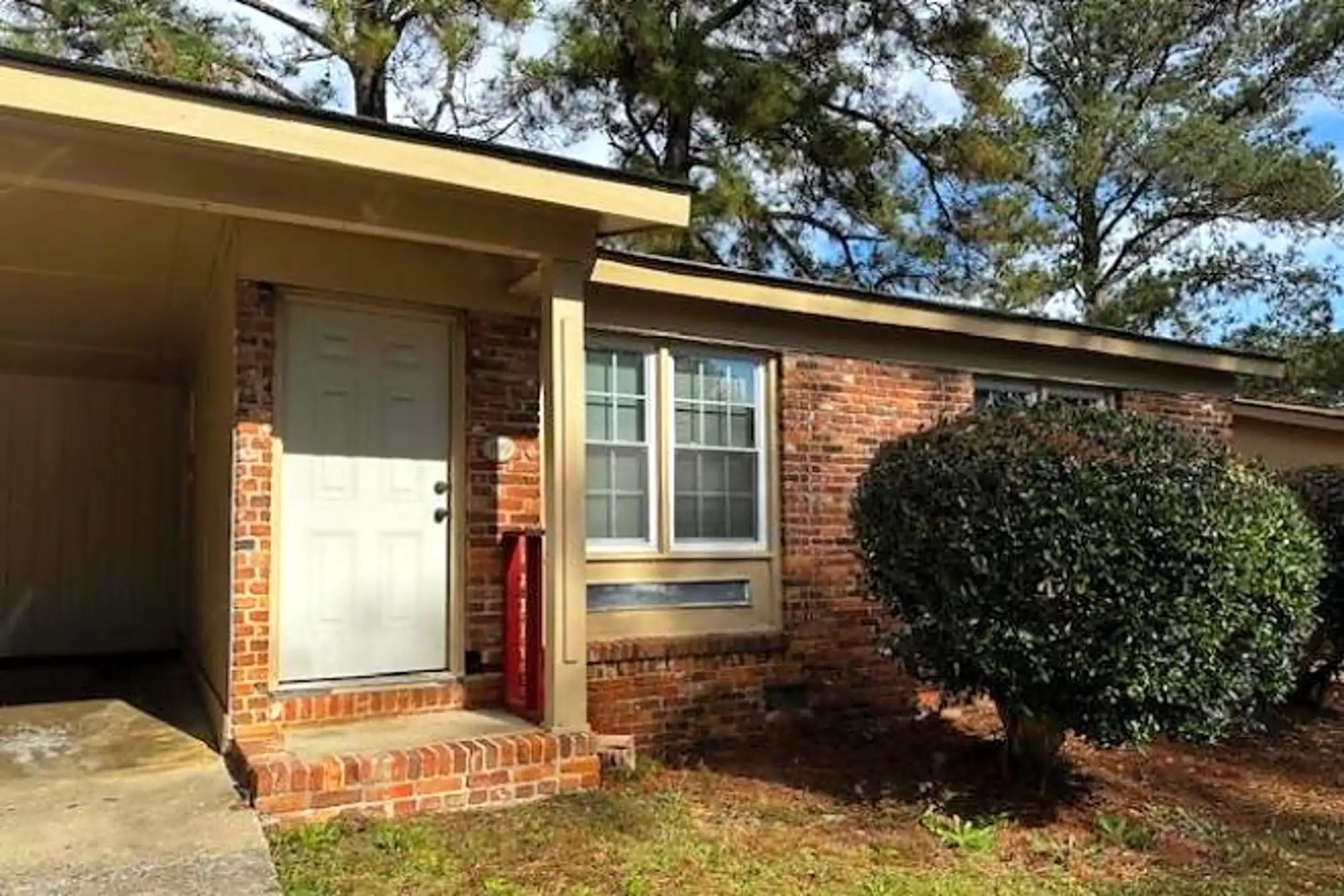 193 Woodland Trail Houses Warner Robins, GA 31088