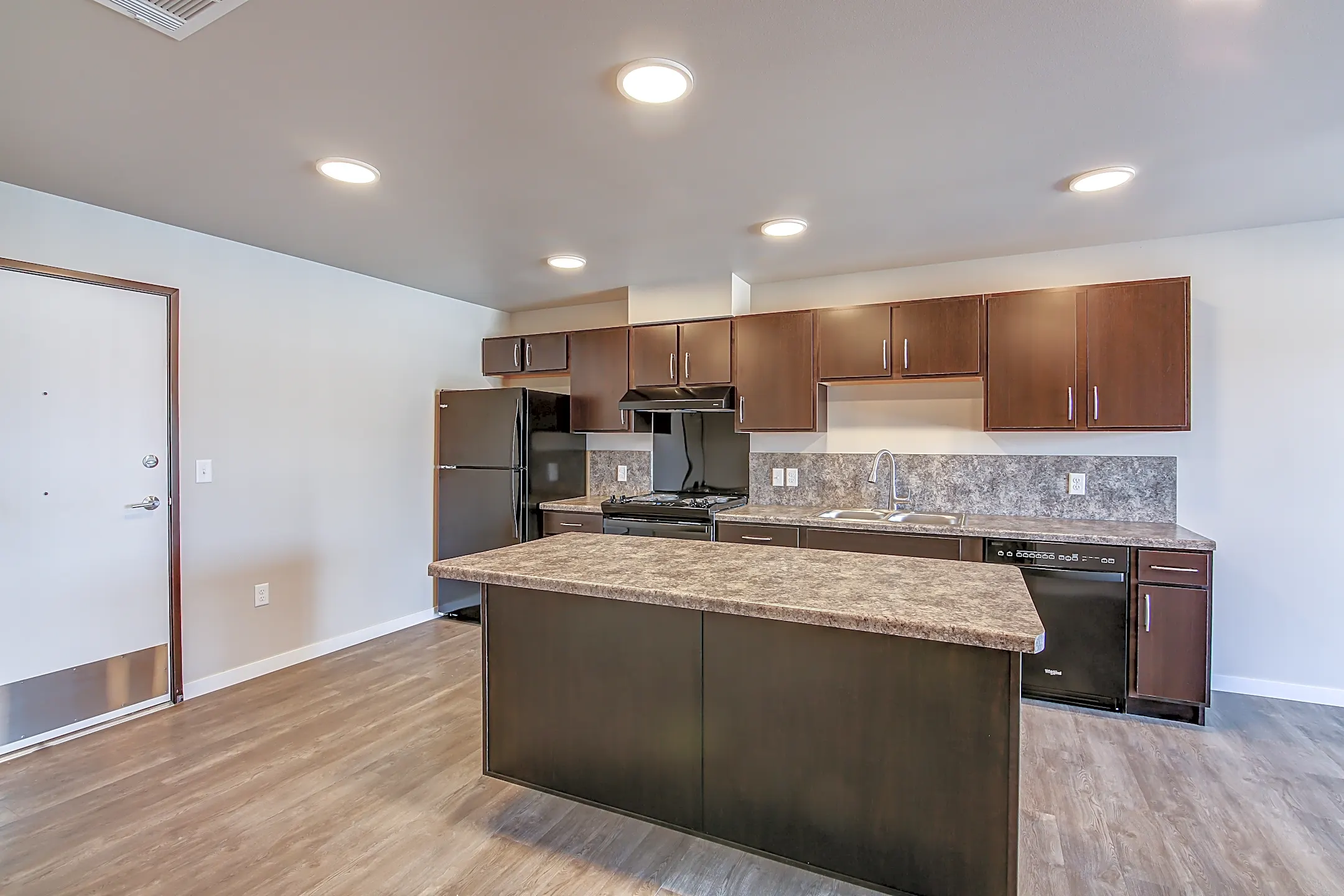 Kitchen - Eagle Flats - Jamestown, ND