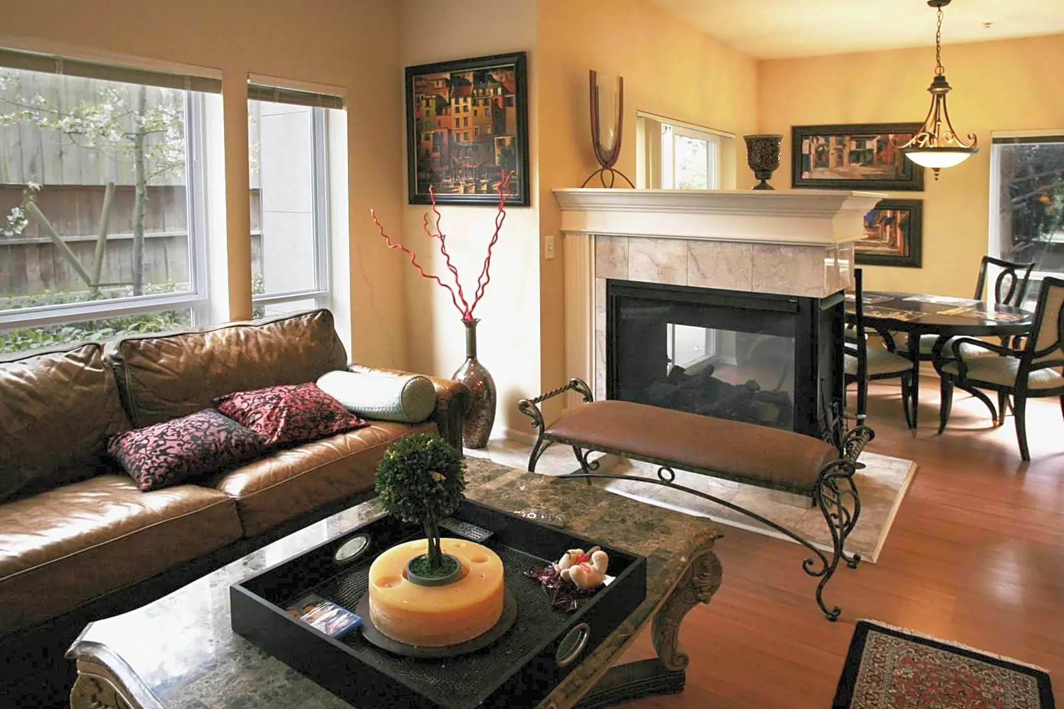 Living Room - Milano Apts. Homes - Bellevue, WA