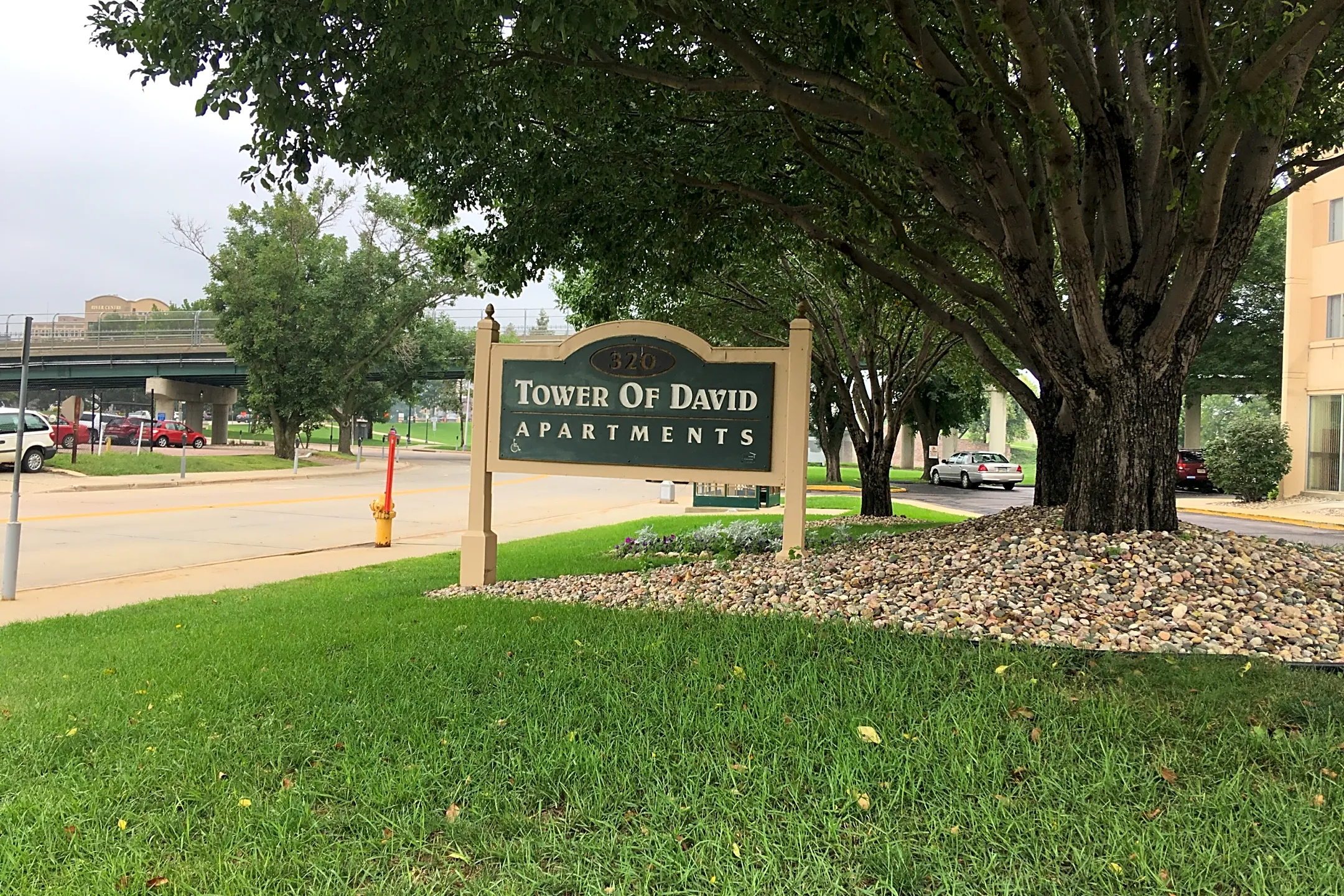 Tower of David Apartments - Sioux Falls, SD 57104