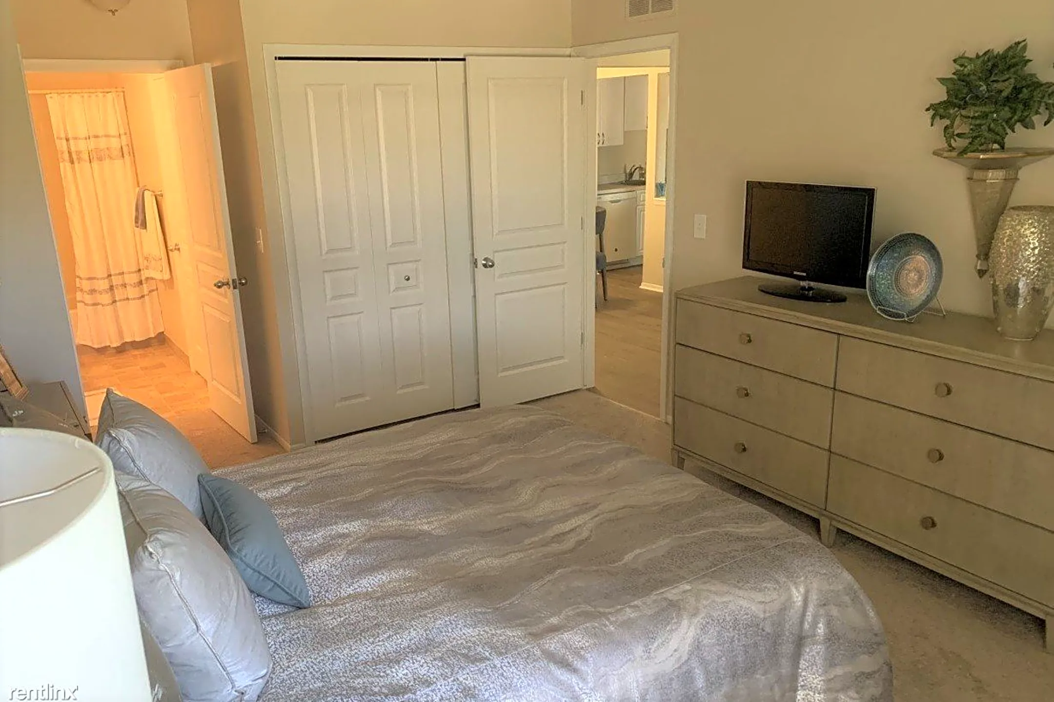 Bedroom - 19200 W Harbour Village Dr - Northville, MI