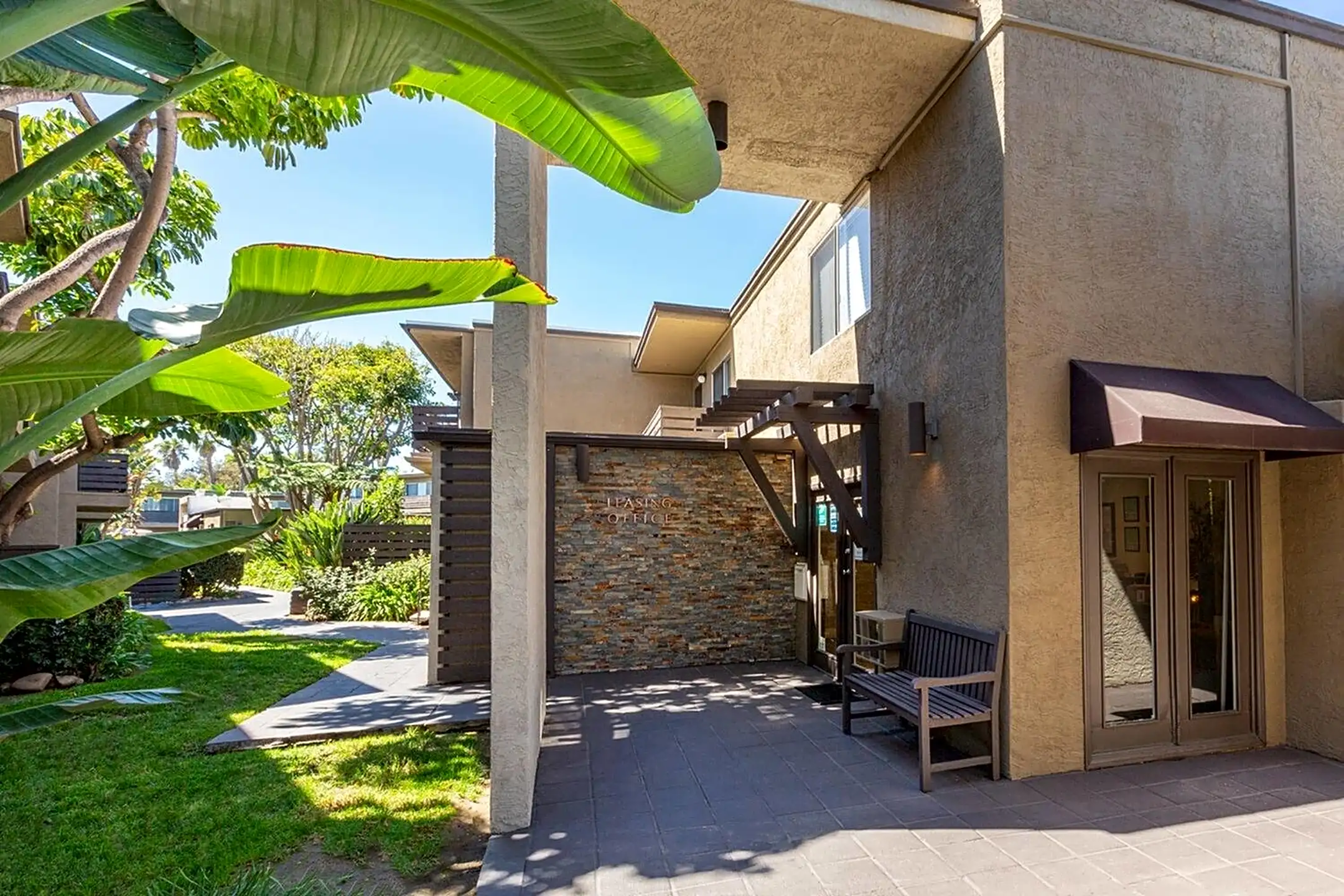 Elan Avante 8515 Chloe Ave La Mesa, CA Apartments for Rent Rent.