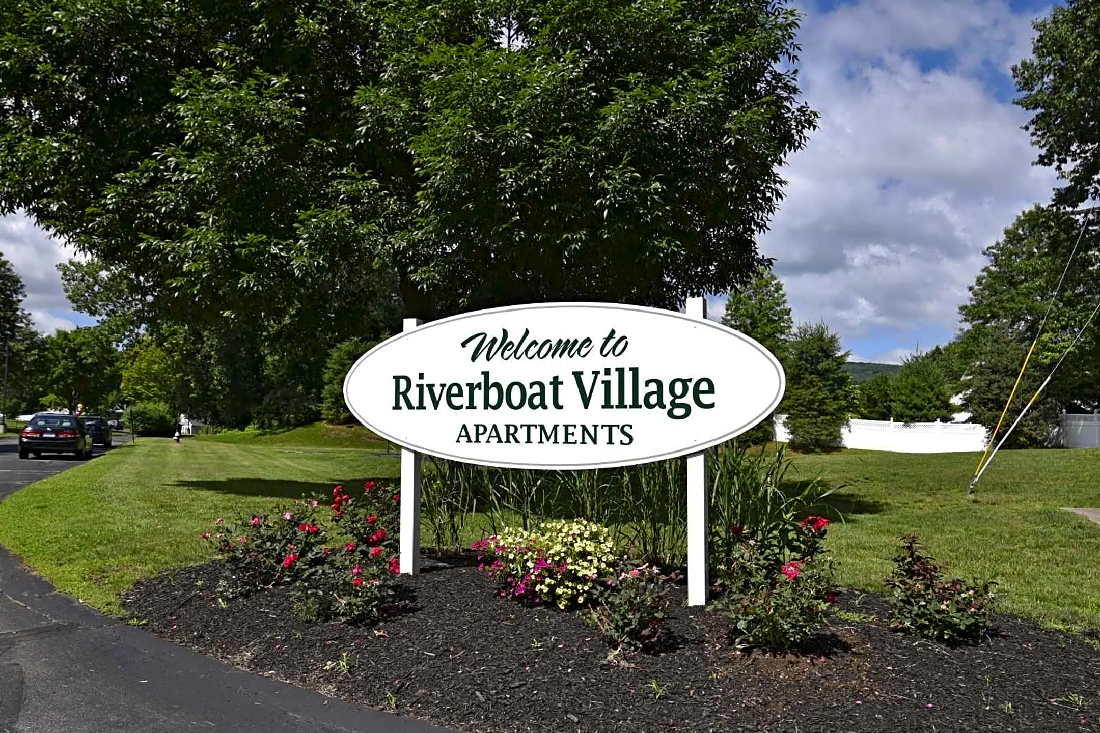Community Signage - Riverboat Village - South Hadley, MA