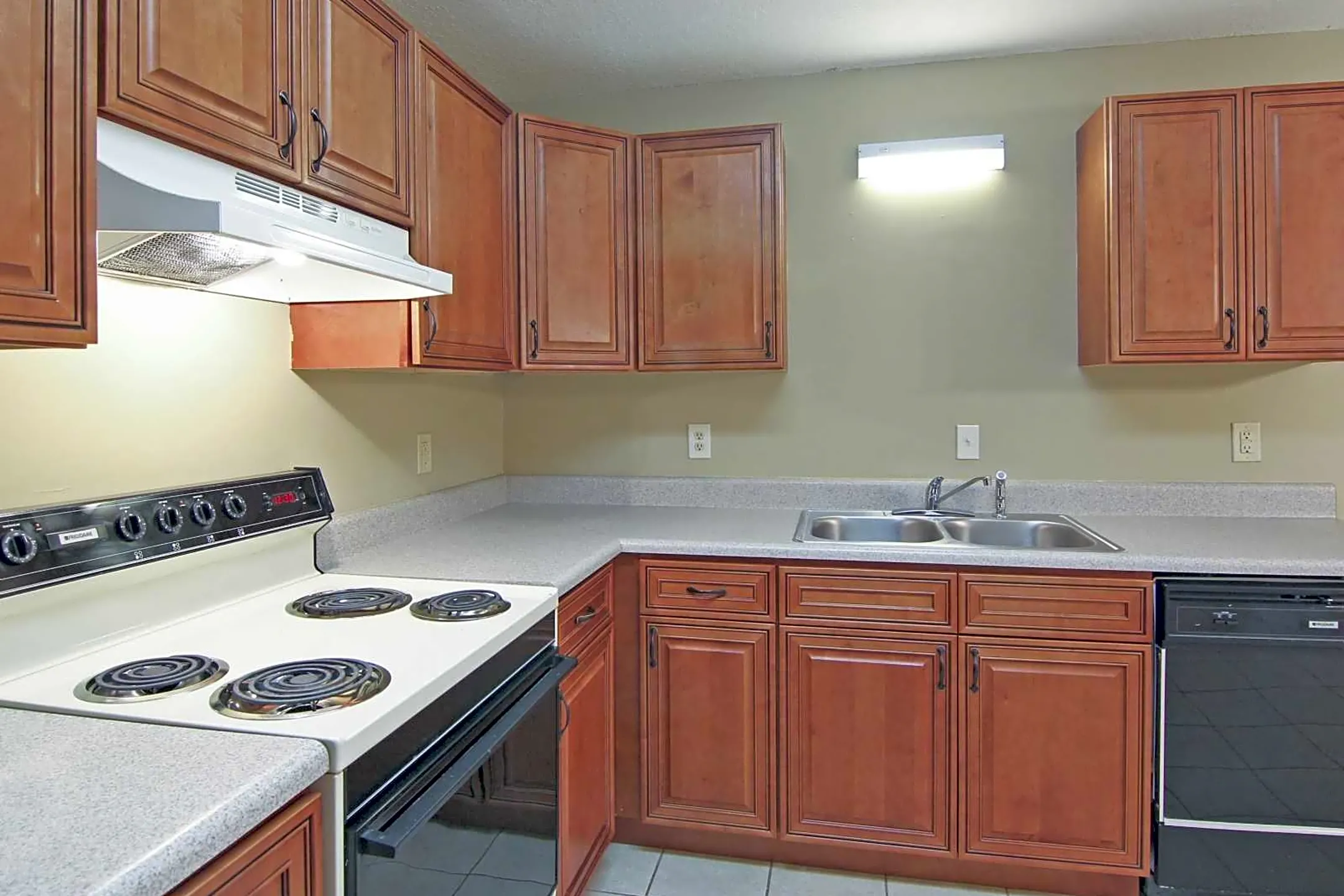 Spring Hill Apartments - Ringgold, GA 30736