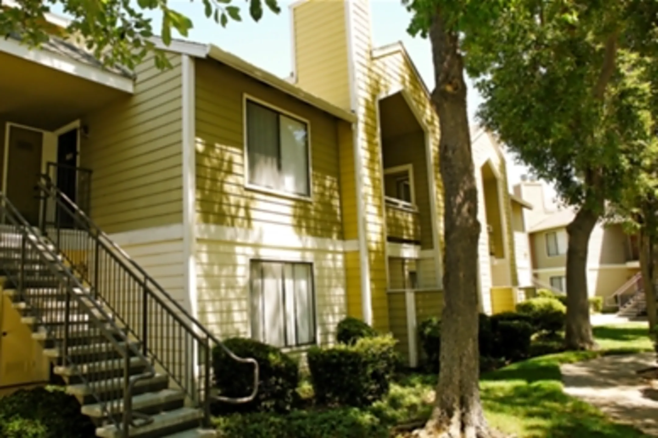 Riverstone Apartments - Sacramento, CA