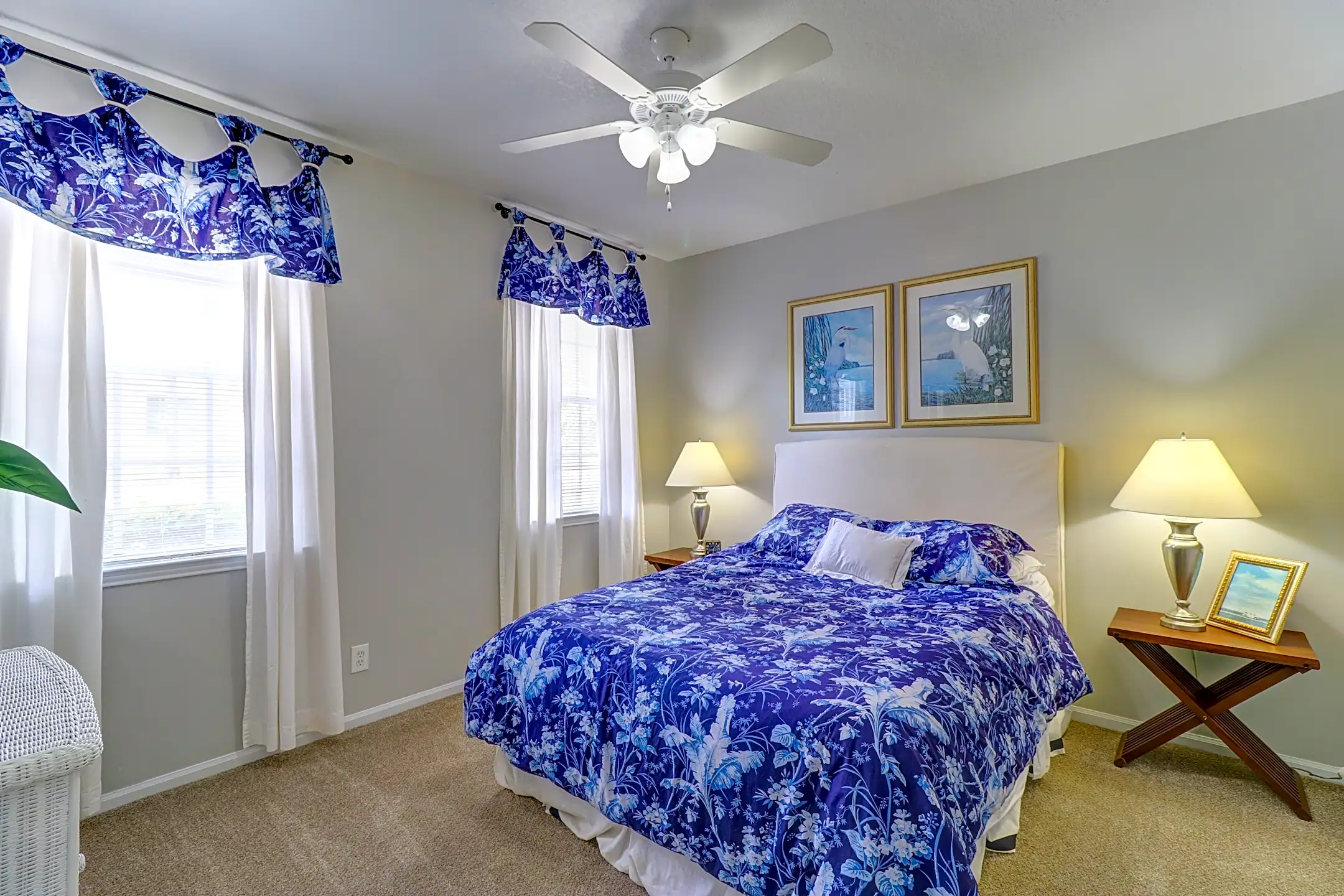 Colonnade at Regency 989 Monument Rd Jacksonville, FL Apartments