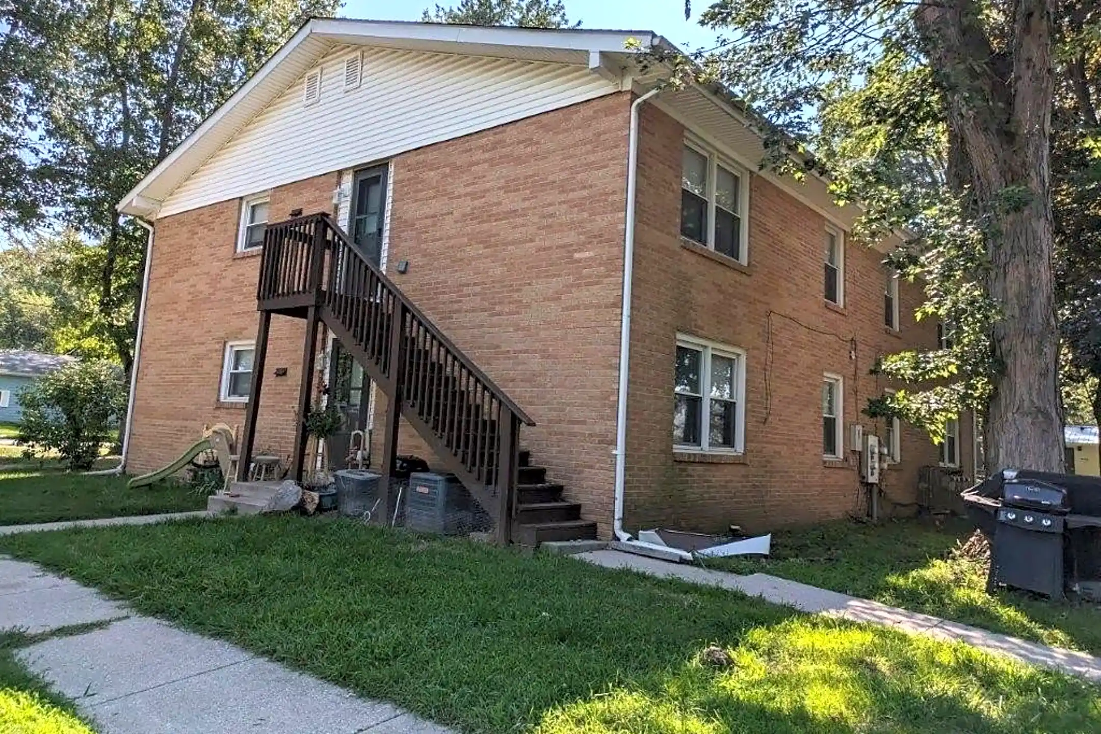 812 W Daumer Rd Kouts, IN Condos for Rent Rent.