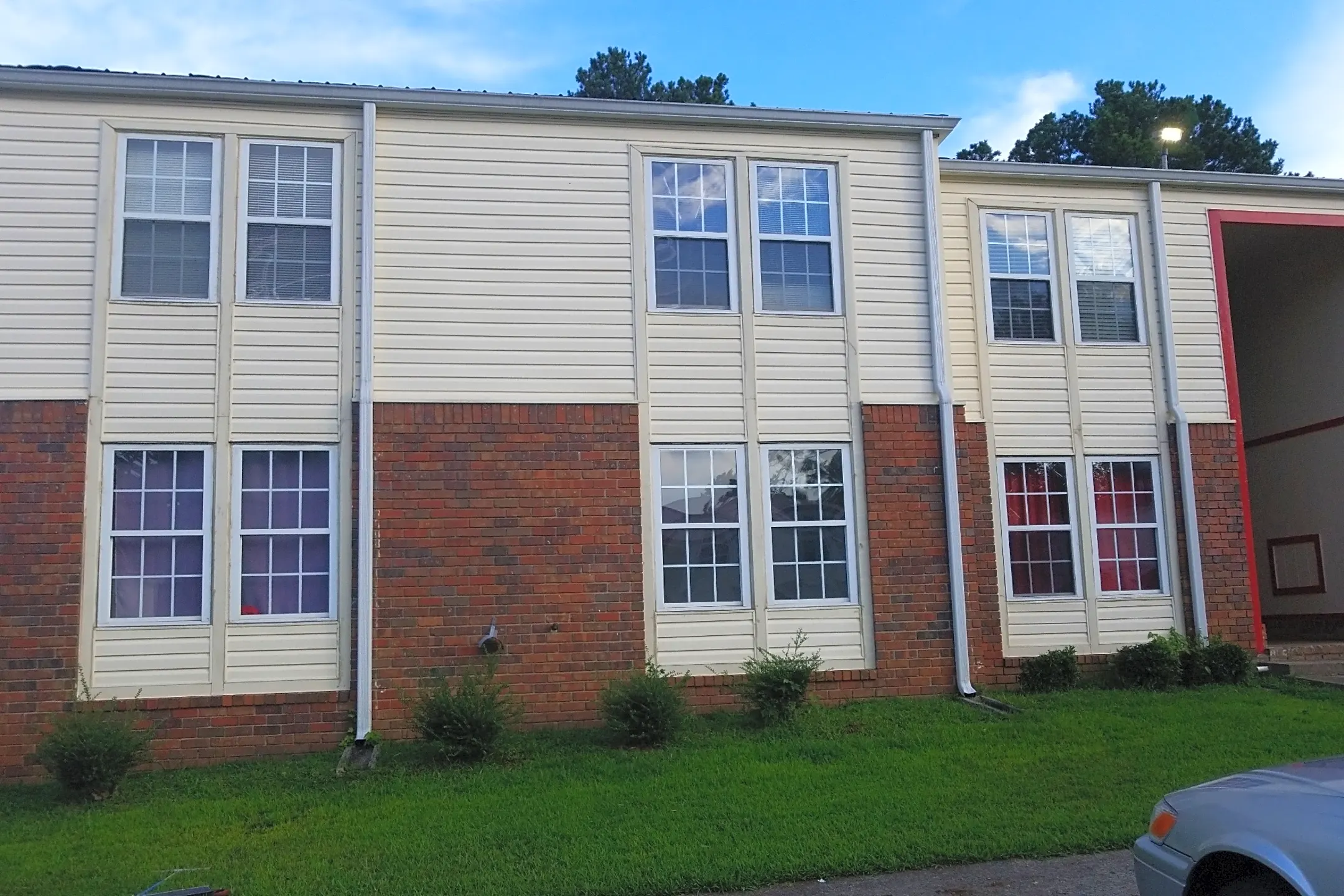 Pool - Deauville Apartments - Lawrenceville, GA