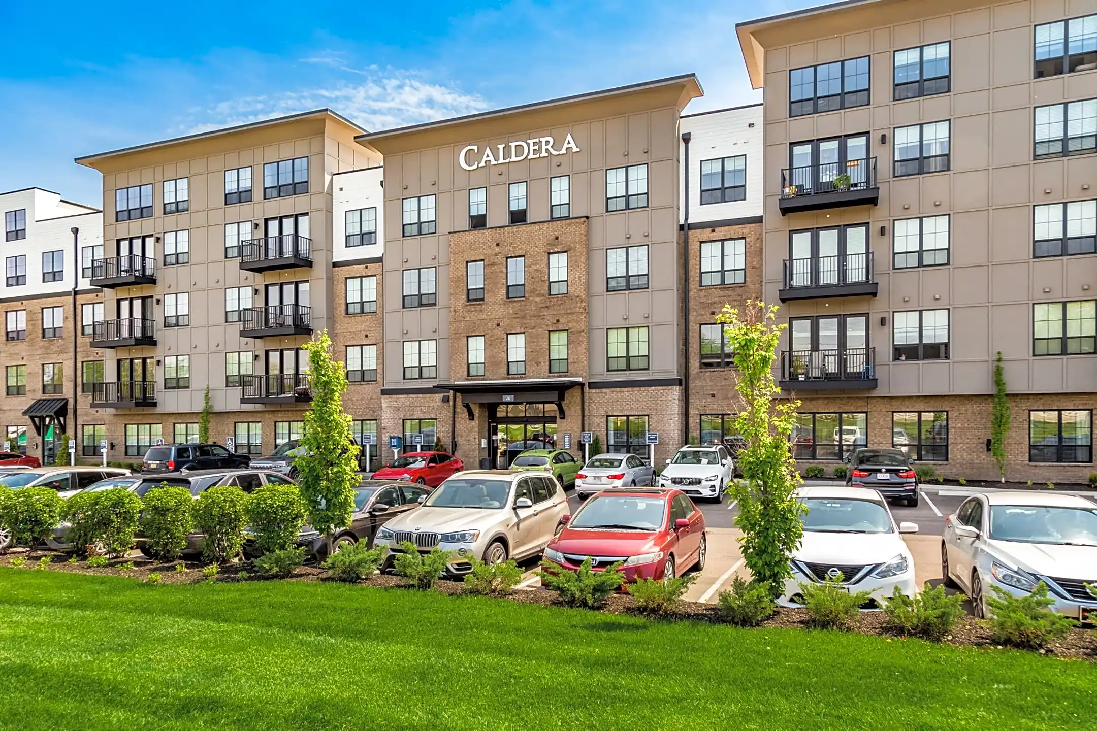 Caldera House 20 Olentangy Meadows Dr Lewis Center, OH Apartments