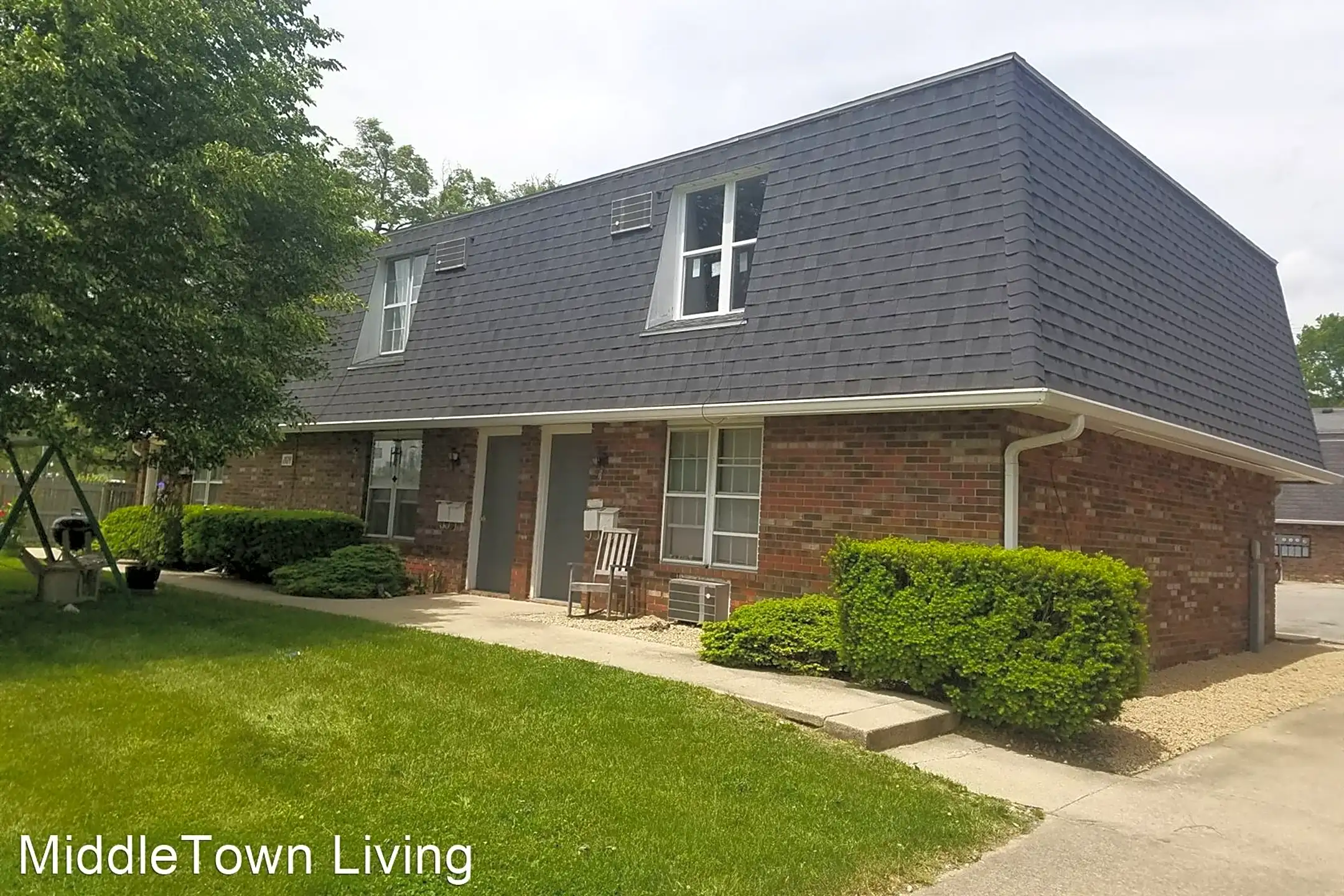 Building - MidTown at West Memorial - Muncie, IN