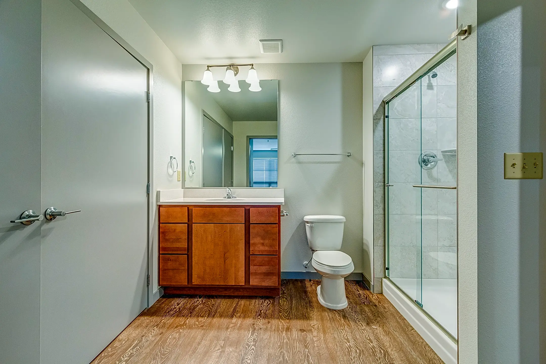 Sheyenne Plaza 444 Sheyenne Street West Fargo, ND Apartments for