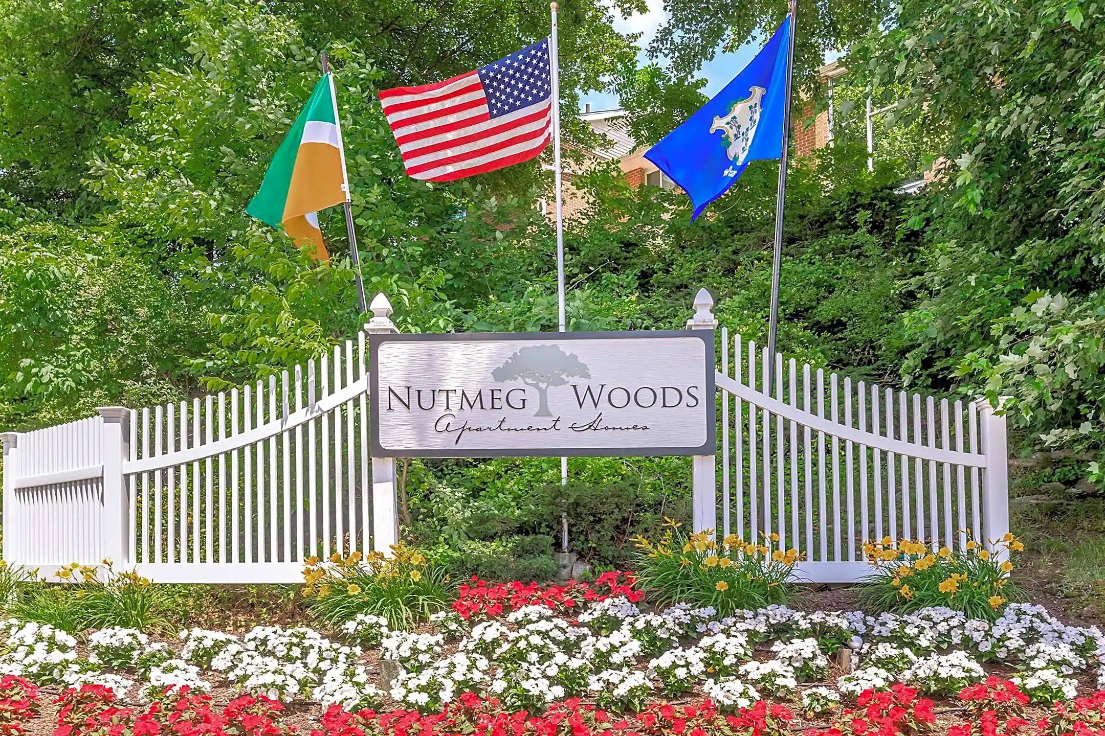 Nutmeg Woods 84 Hawthorne Dr N New London, CT Apartments for Rent
