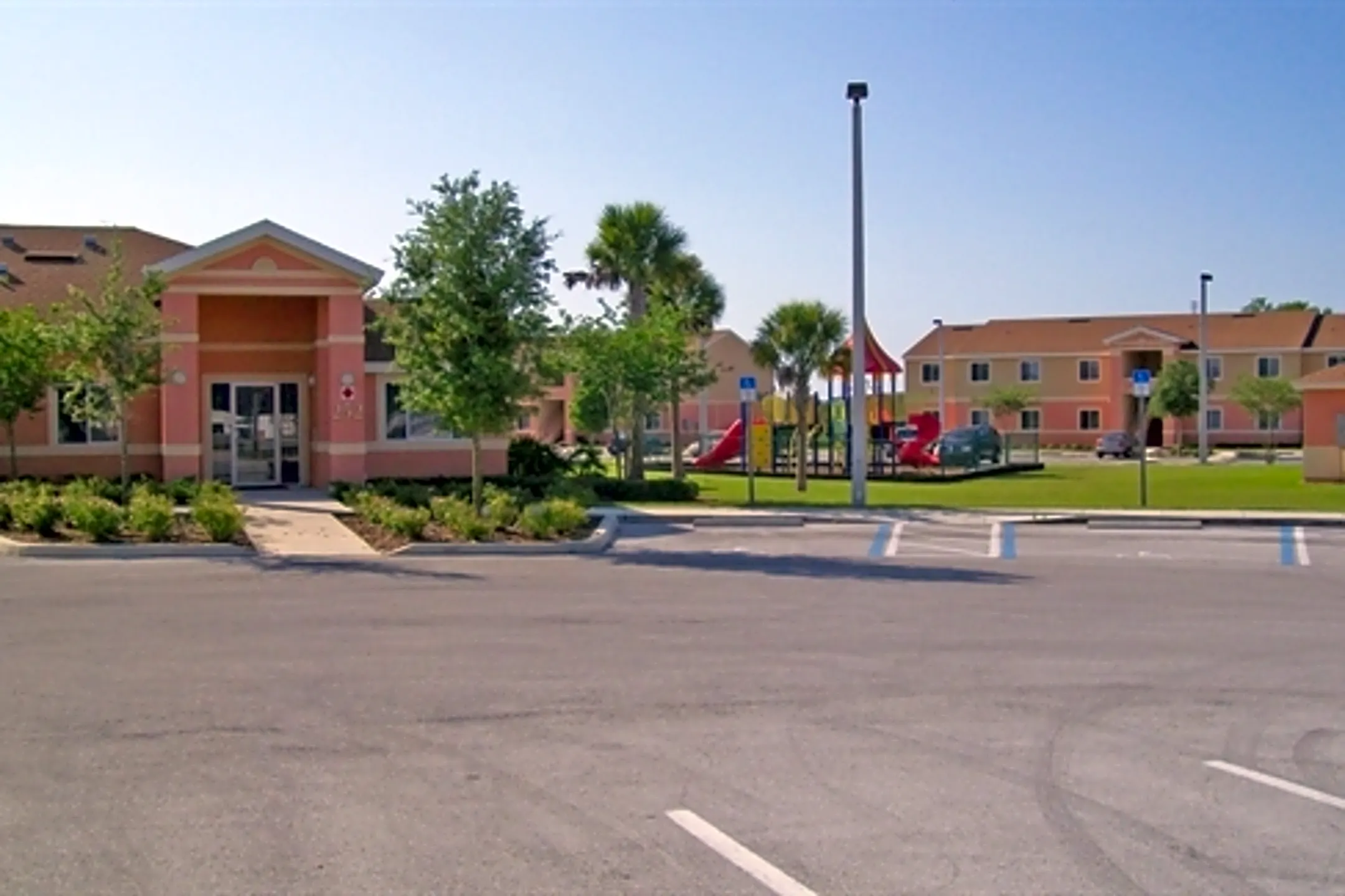 Country Walk Apartments 252 Maxwell Dr Wauchula, FL Apartments for