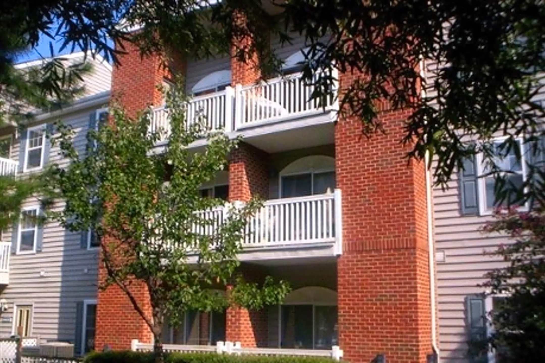 Jamestown Commons Apartments Virginia Beach