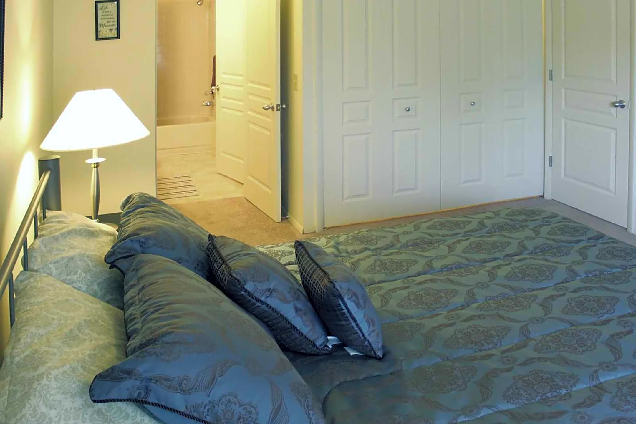 Bedroom - Harbour Village Apartments - Northville, MI