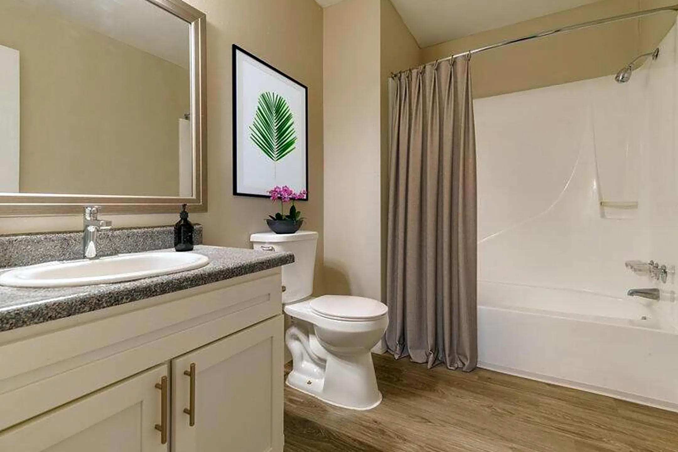 Bathroom - Tesota Midtown - Albuquerque, NM