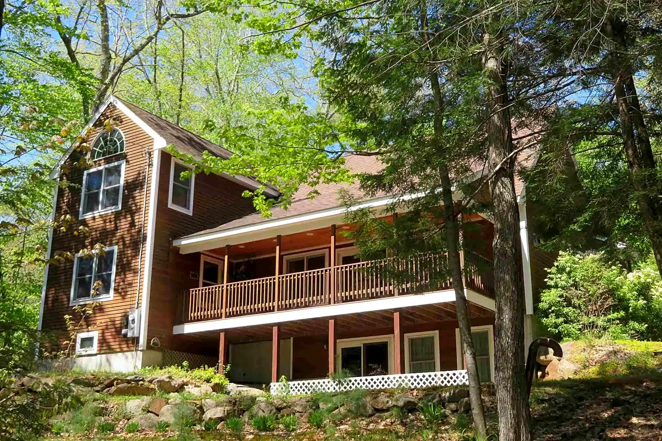 107 NH113 Houses Holderness, NH 03245