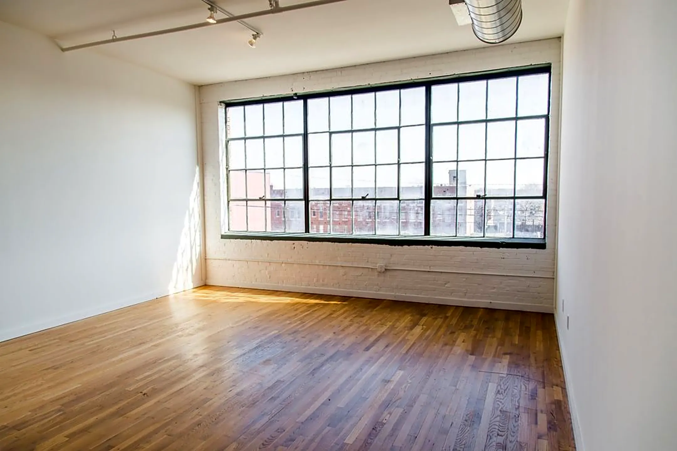 Printers Alley Downtown Memphis Lofts Memphis, TN 38103