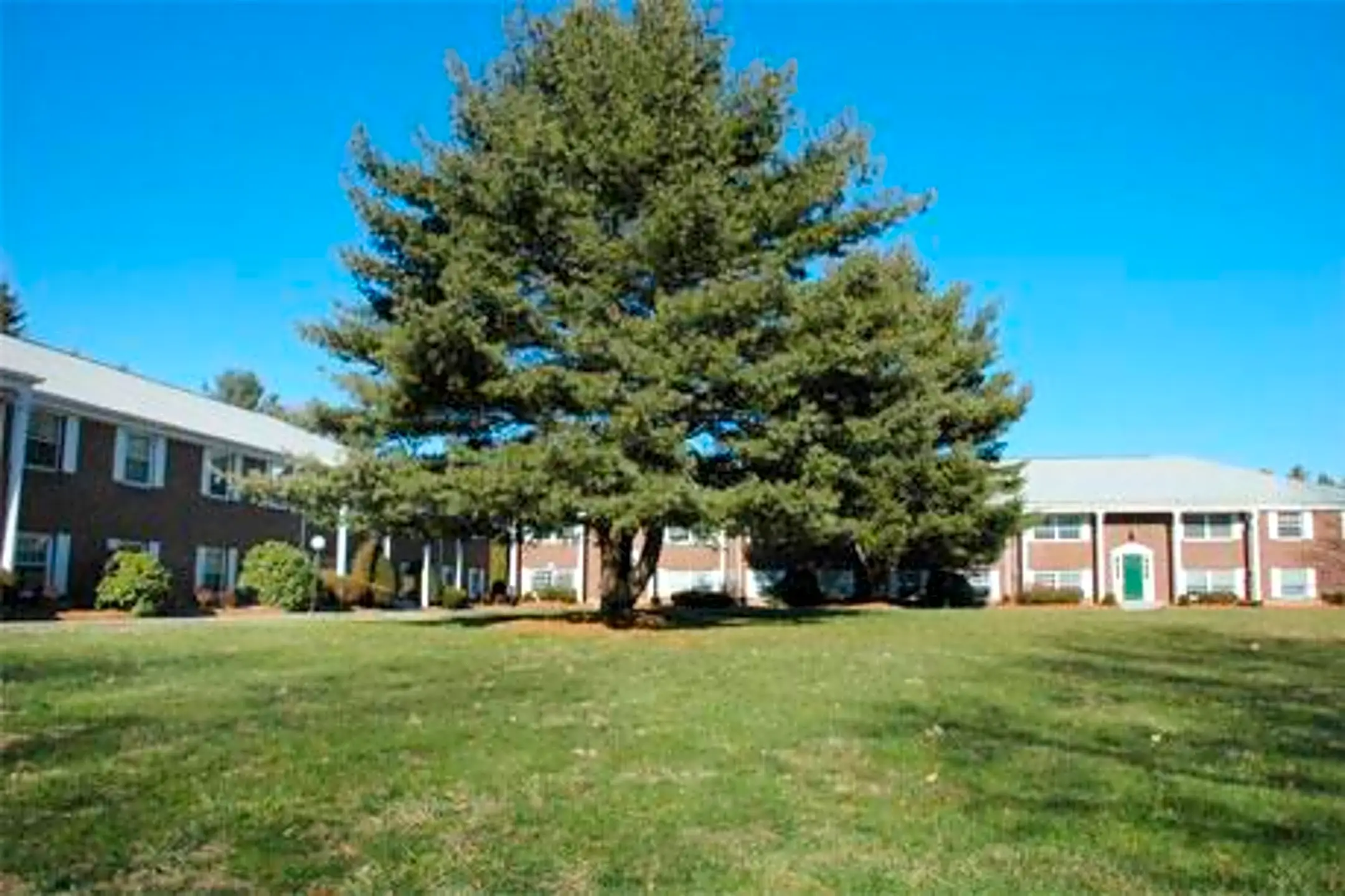 Northboro Village Apartments 82 Church St Northborough, MA