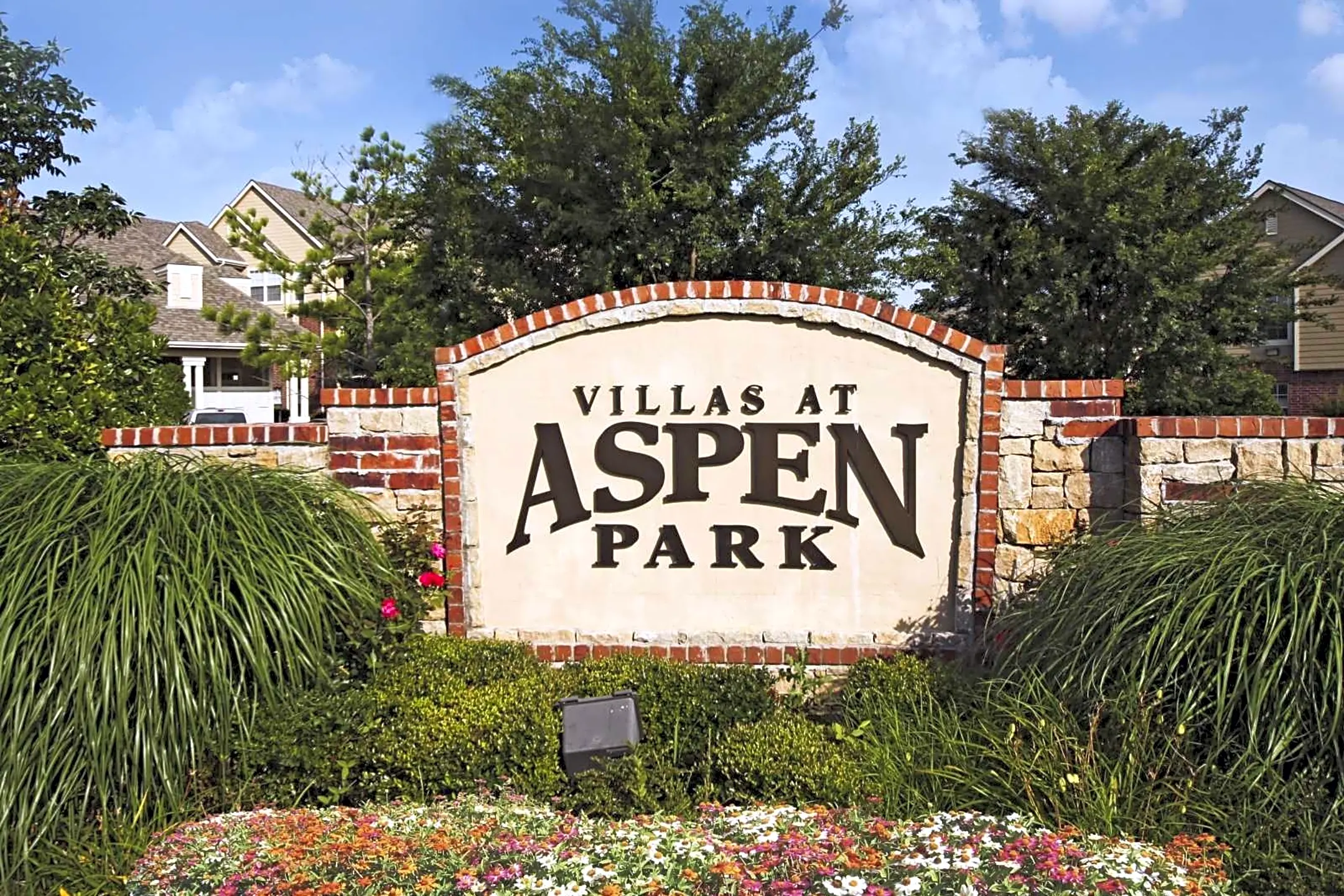 Community Signage - The Villas At Aspen Park - Broken Arrow, OK