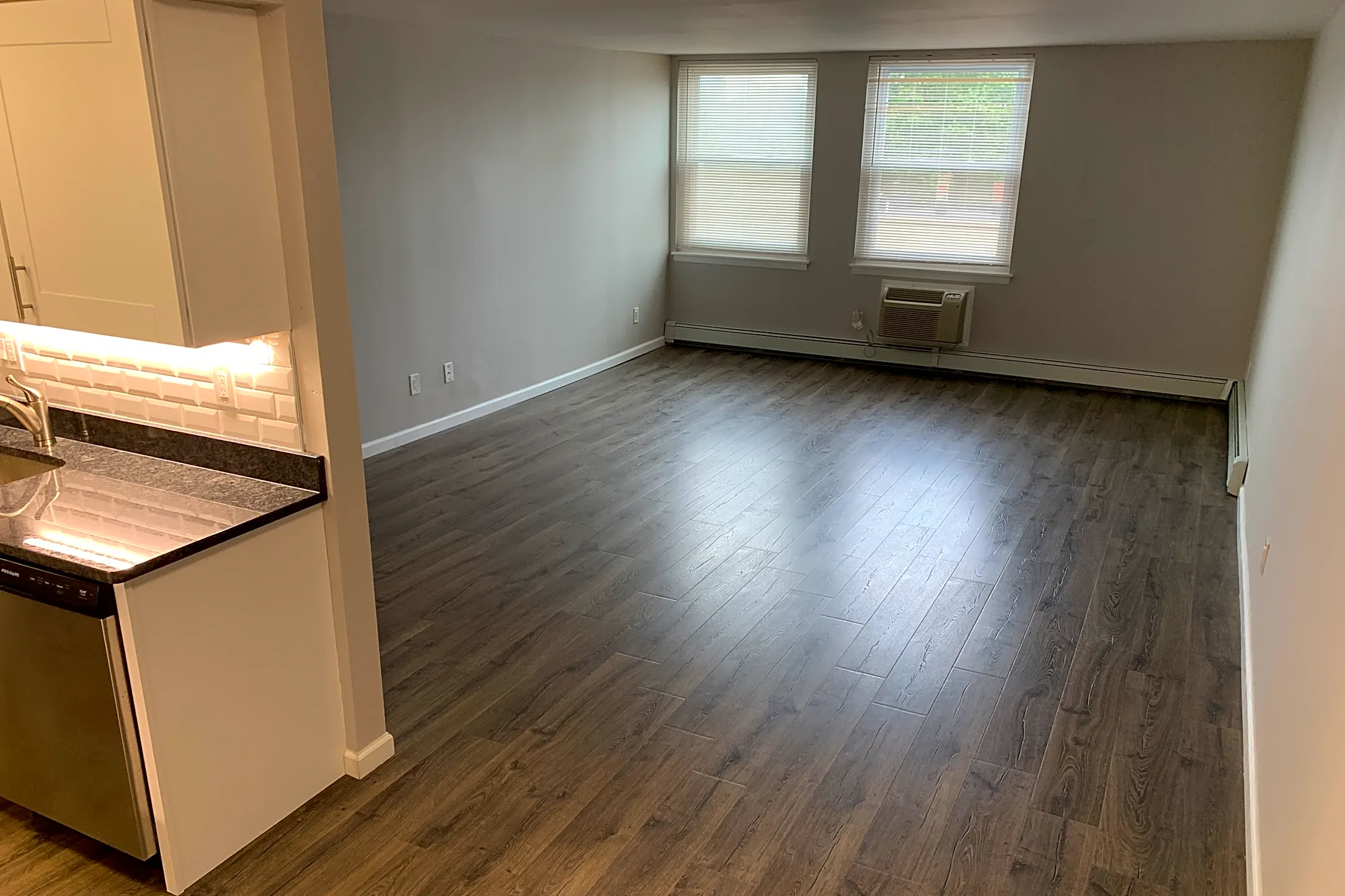 Shakespeare Apartments 490 Sherwood Pl Stratford, CT Apartments for