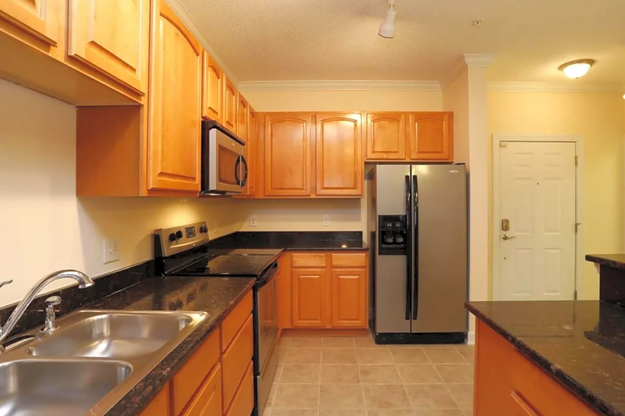 Waterford Place Apartment Homes Greenville, NC 27834
