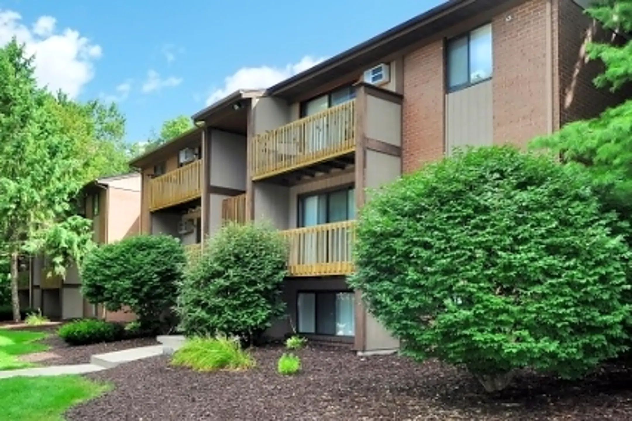 Pinery Woods Apartments Wyoming, MI 49519