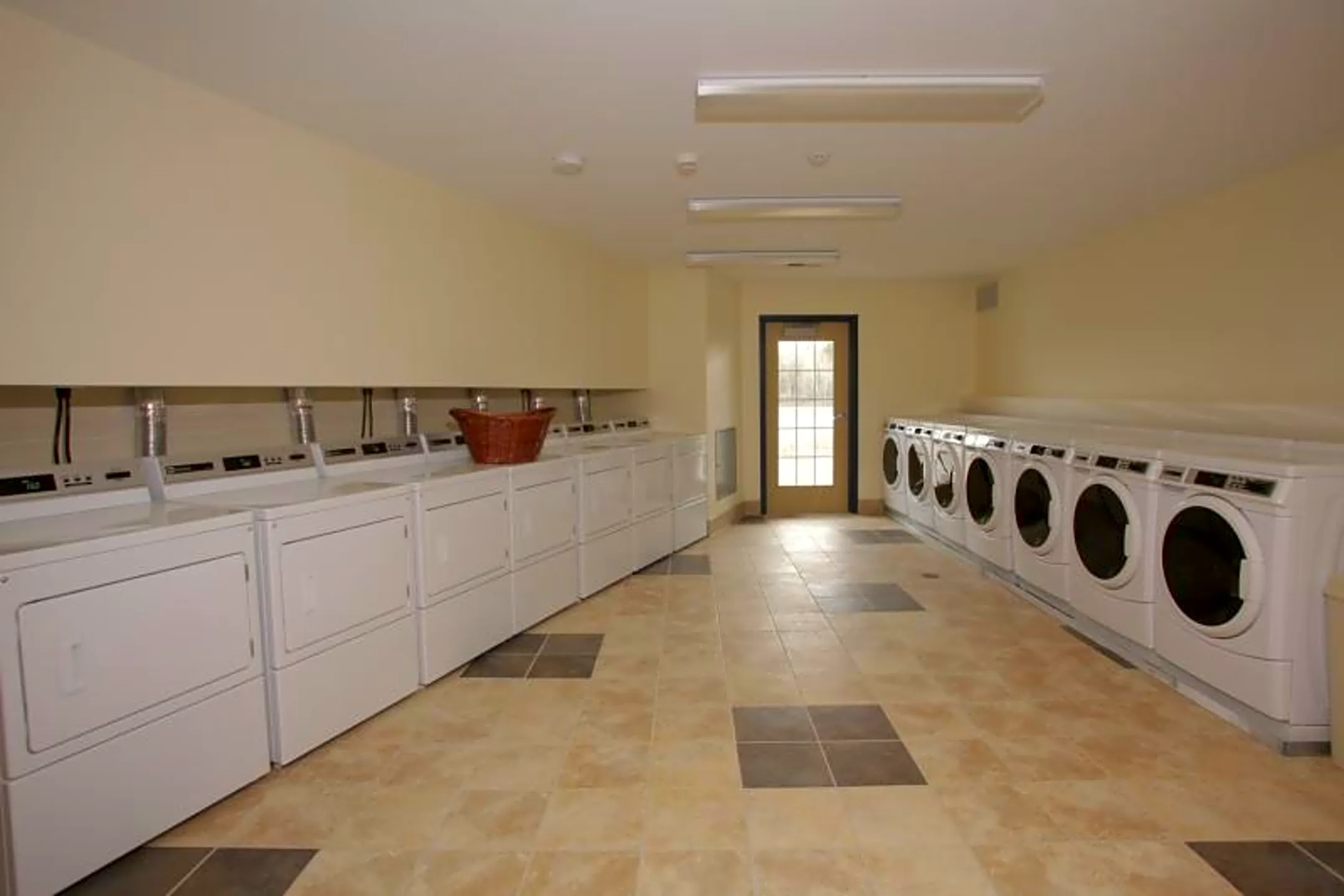 MeadowView At Clifton Park Apartments Rexford, NY 12148