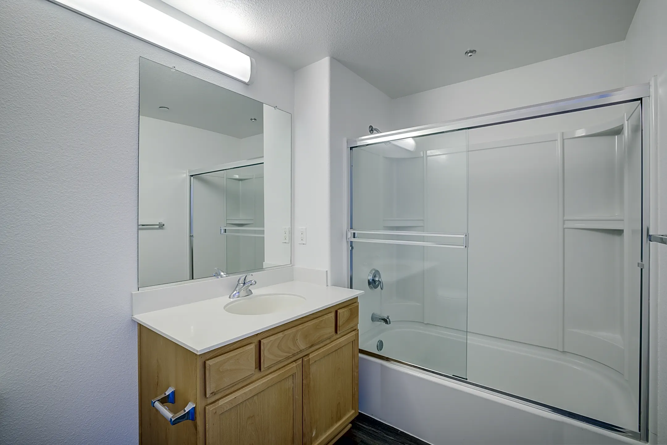 Valencia at Gale Ranch 1200 Goldenbay Ave San Ramon, CA Apartments