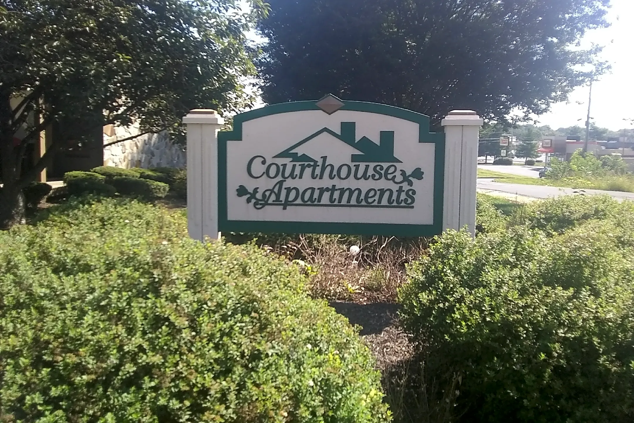 Courthouse Apartments - 402 Courthouse Dr | Martinsburg, WV for Rent ...