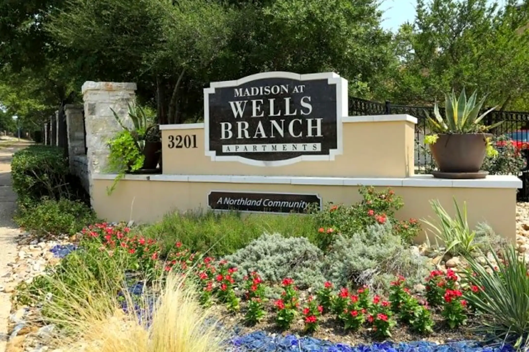 Madison at Wells Branch 3201 Century Park Blvd Austin, TX
