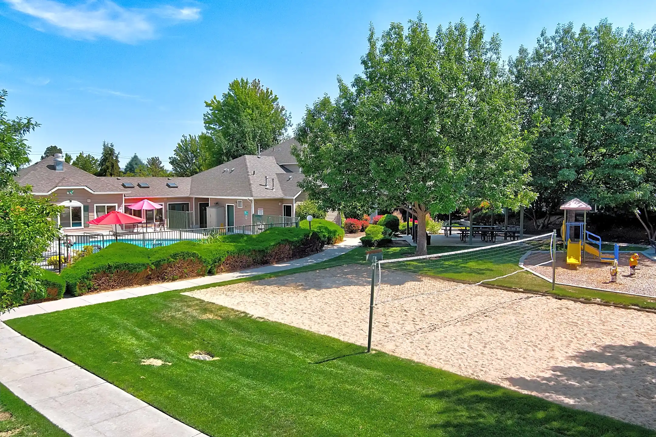 Rembrandt Park Apartments 1436 N Cormorant Pl Boise, ID Apartments